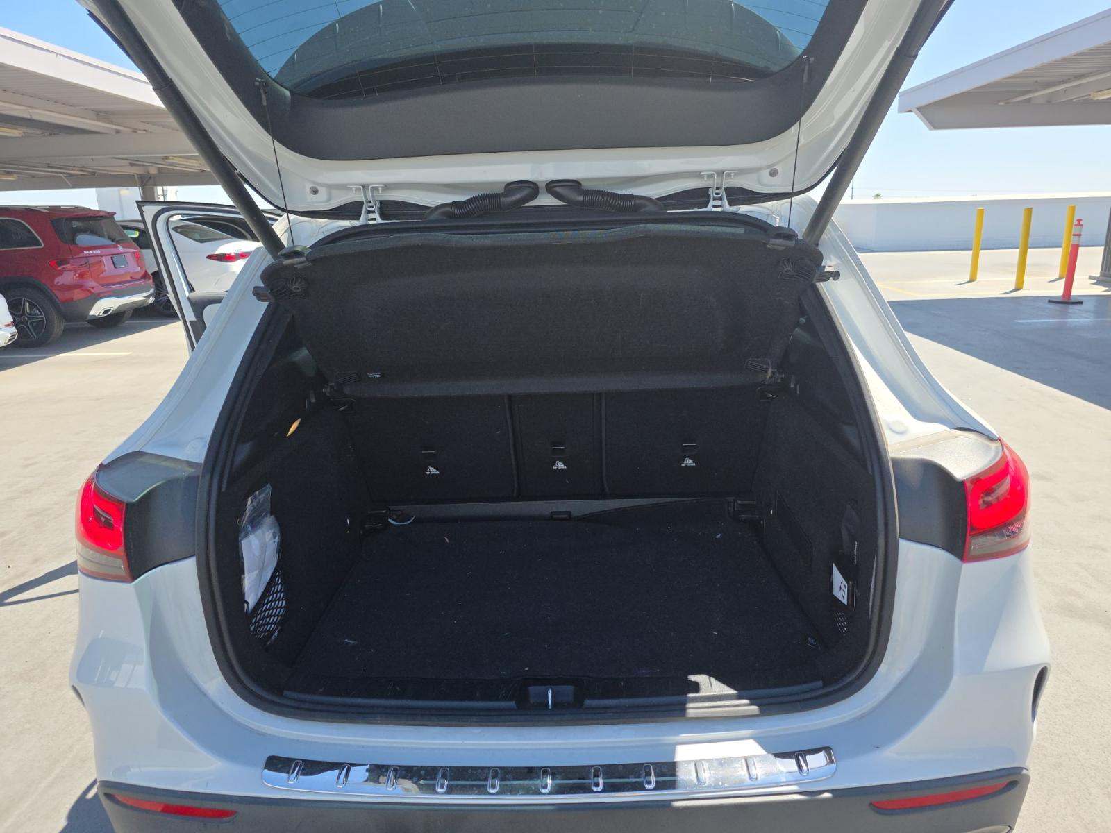 MERCEDES-BENZ GLA-CLASS - 10