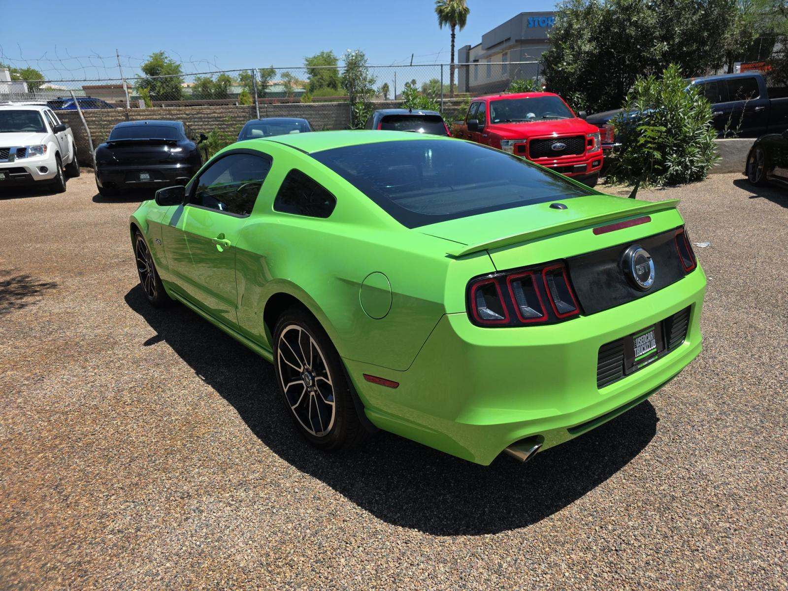 FORD MUSTANG - 2