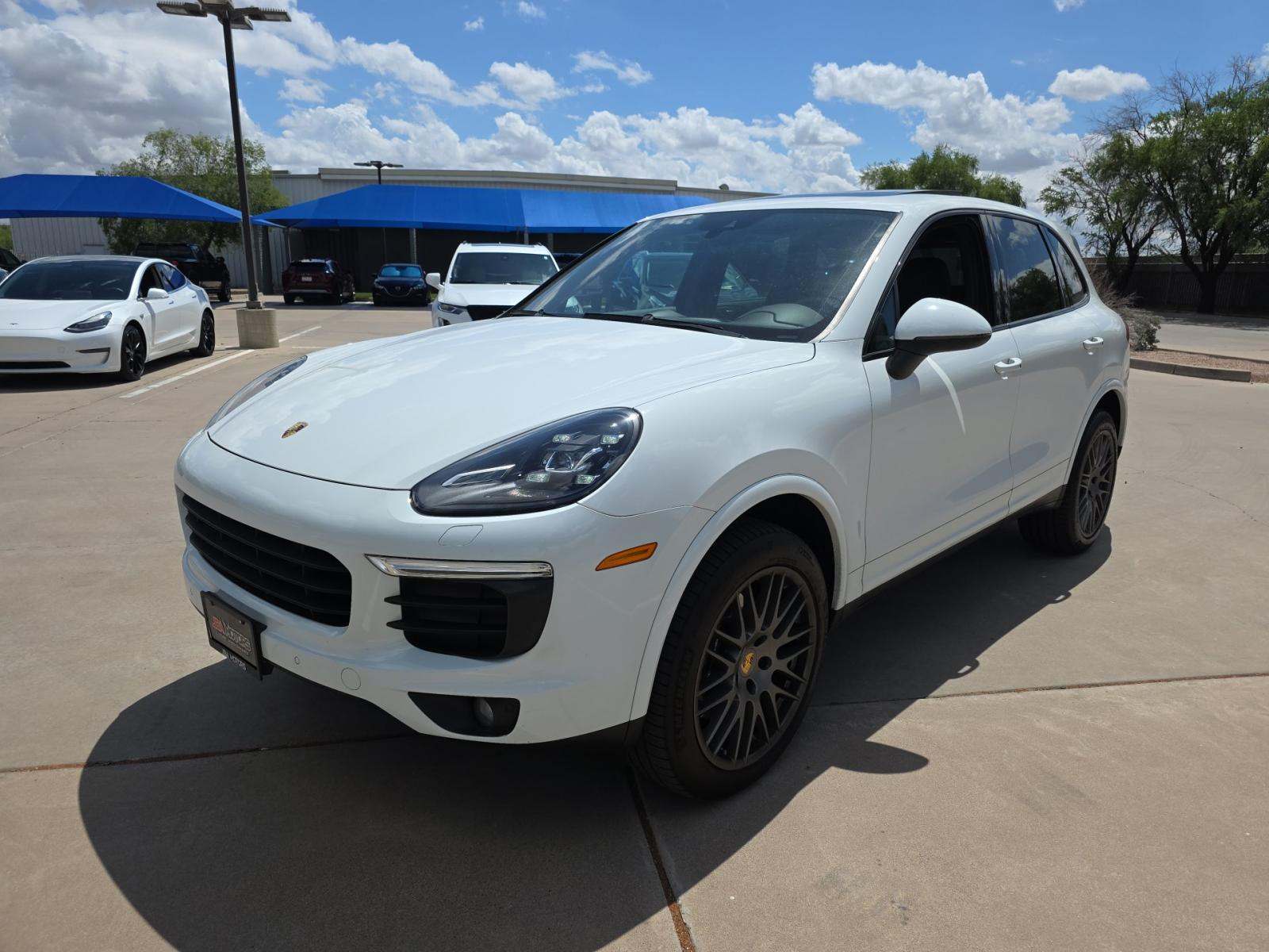 PORSCHE CAYENNE - 1