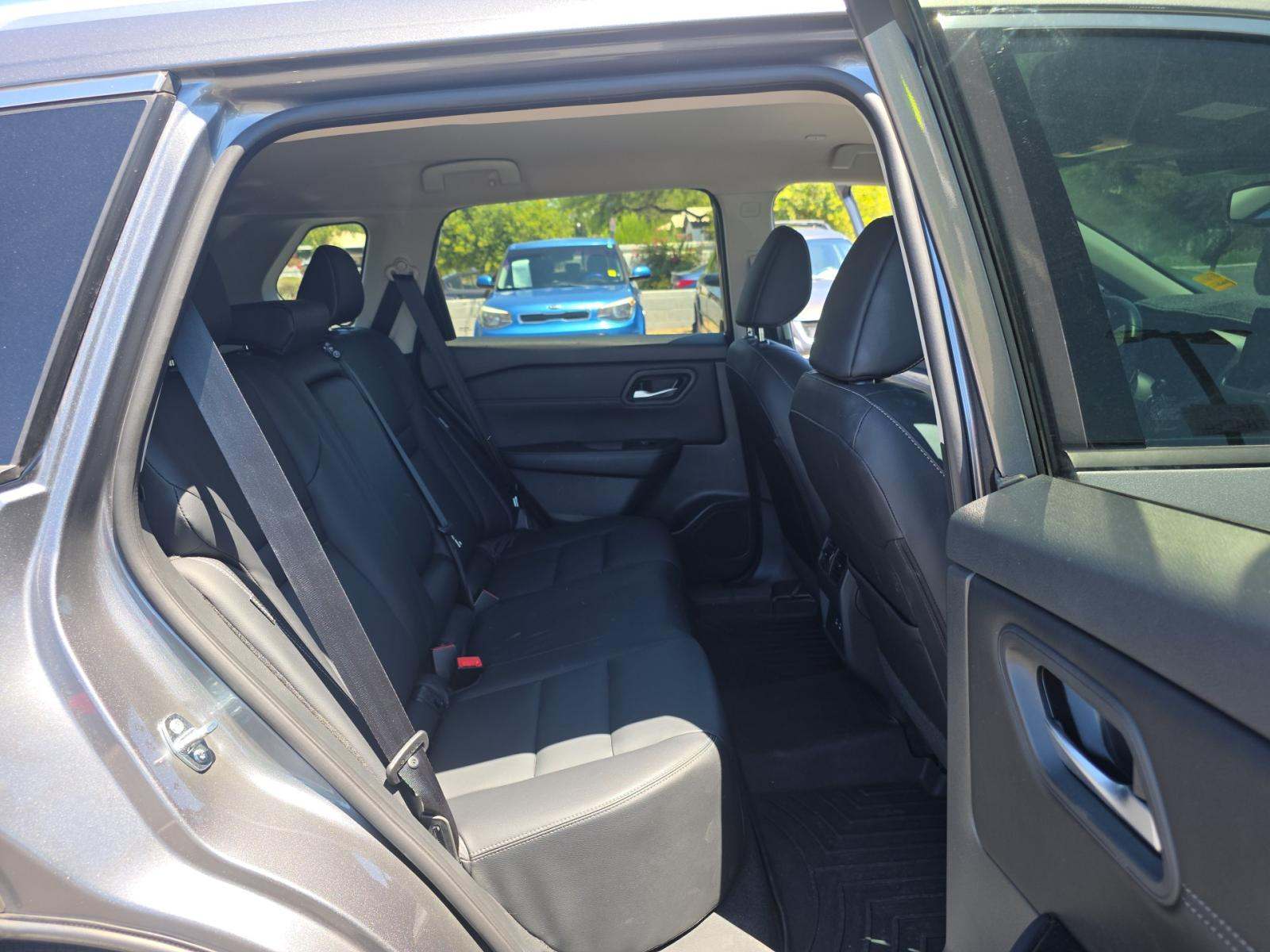 2024 Nissan Rogue SL FWD