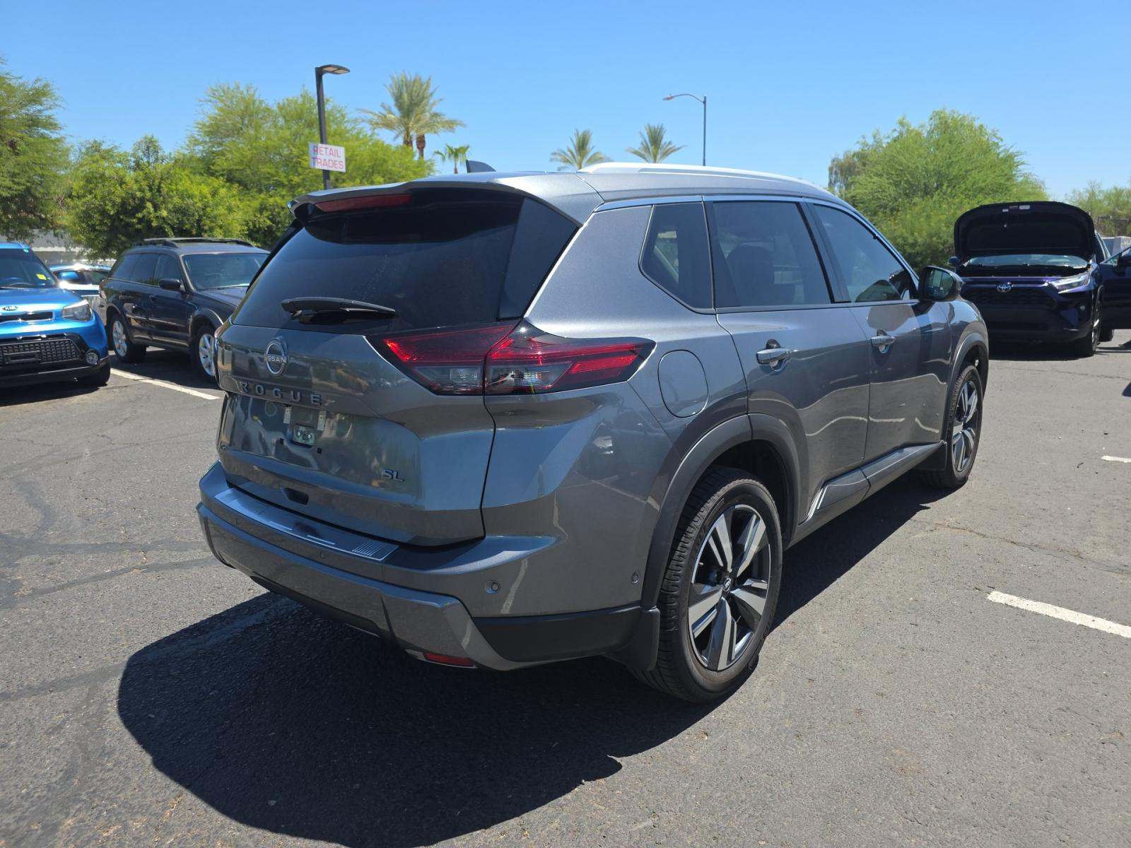 2024 Nissan Rogue SL FWD