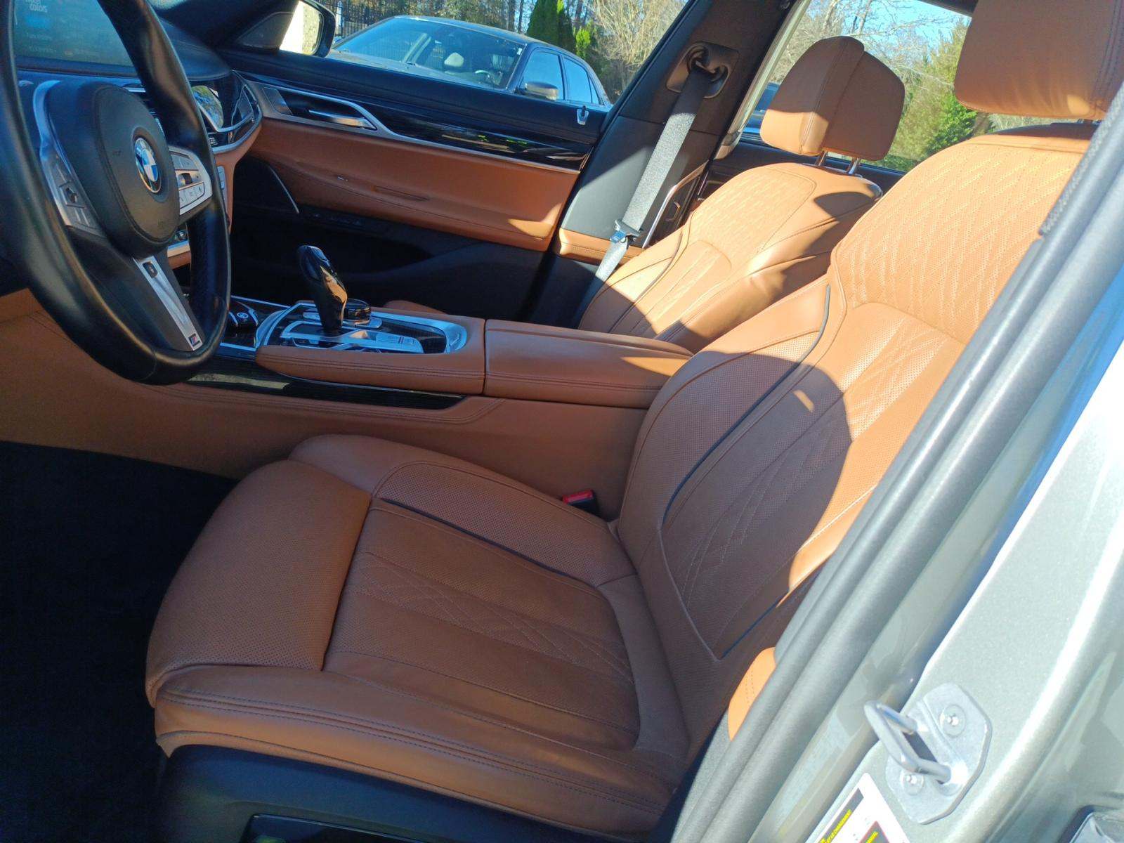 2022 BMW 7 Series 750i xDrive AWD