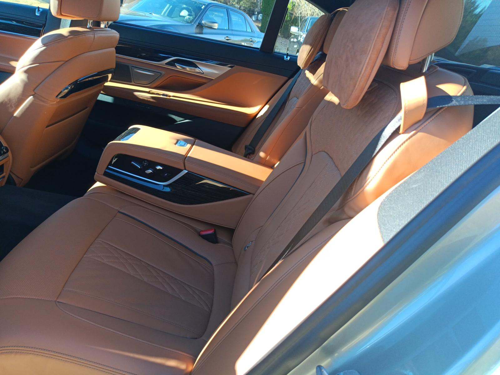 2022 BMW 7 Series 750i xDrive AWD