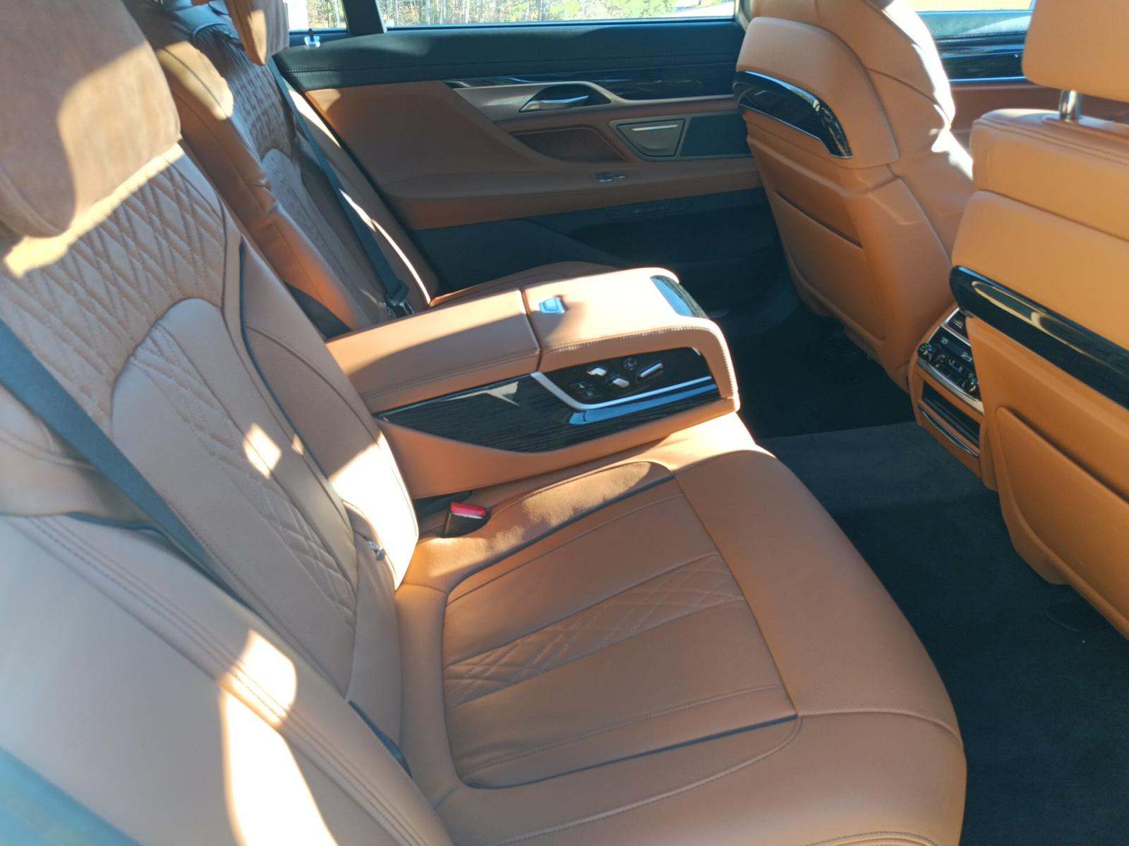 2022 BMW 7 Series 750i xDrive AWD