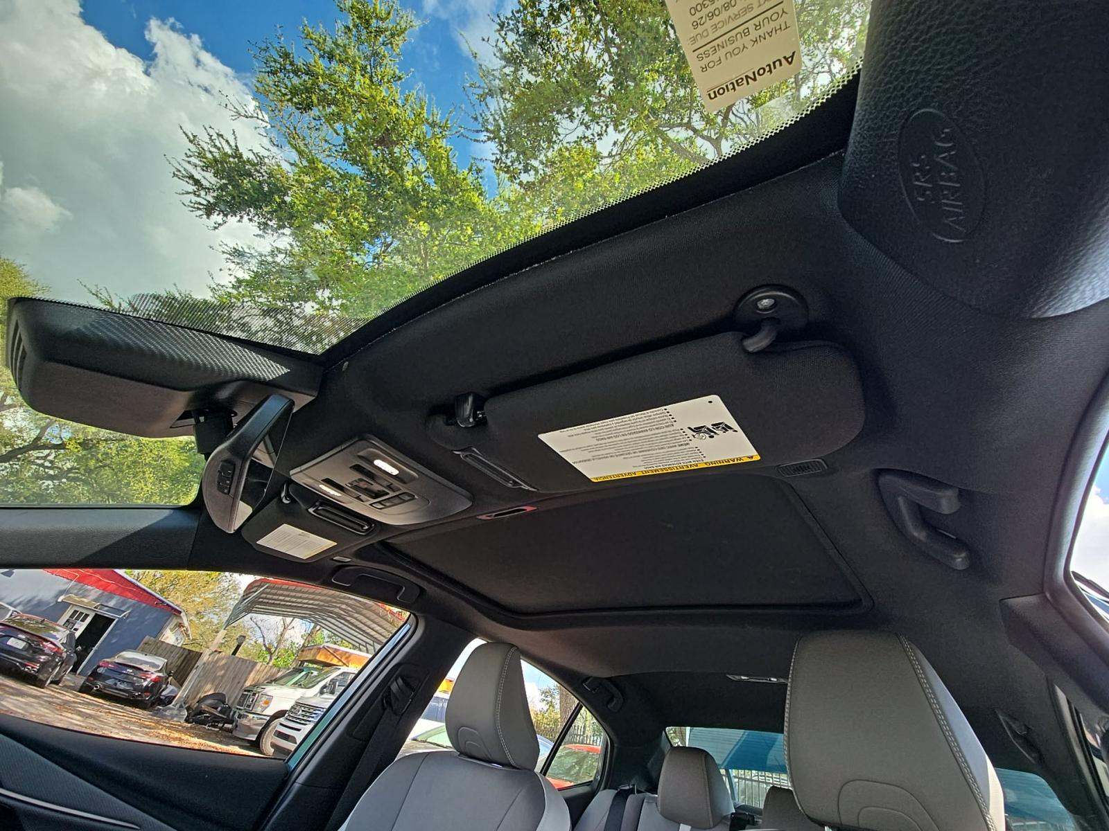 2025 Toyota Camry SE FWD