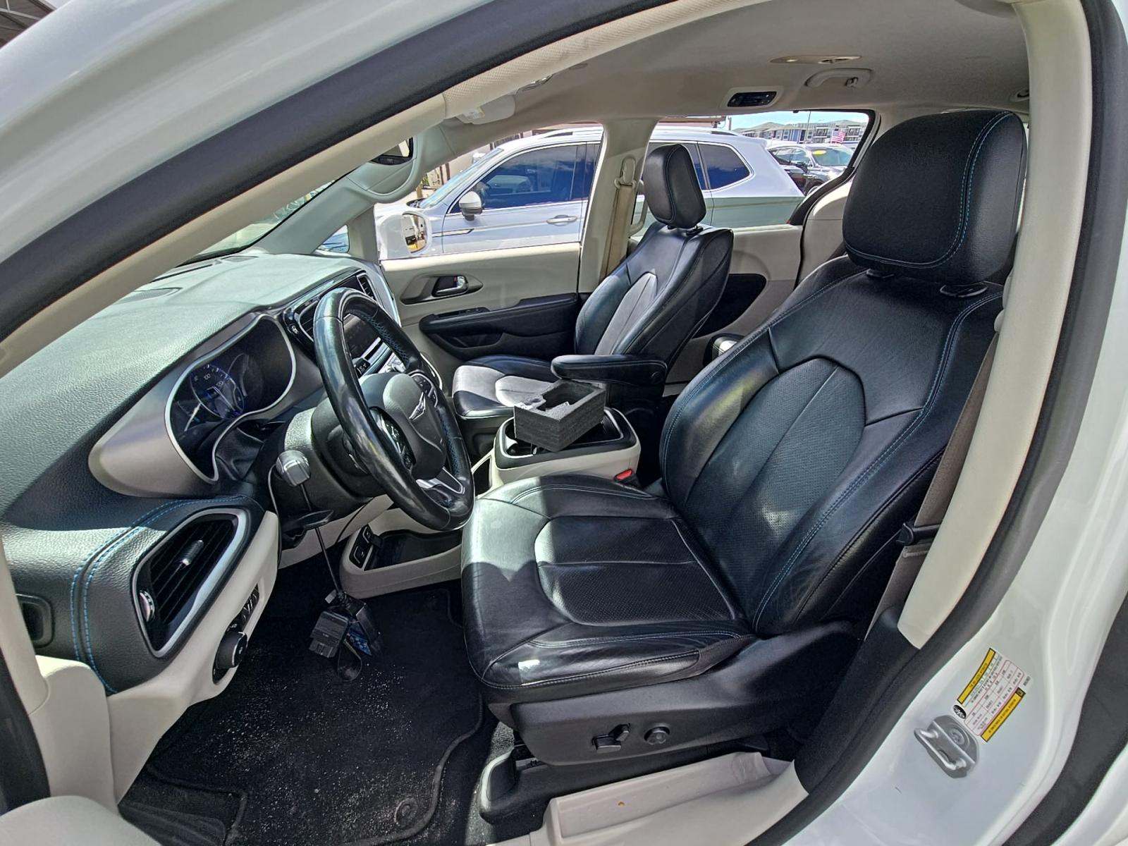 2021 Chrysler Pacifica Touring L FWD