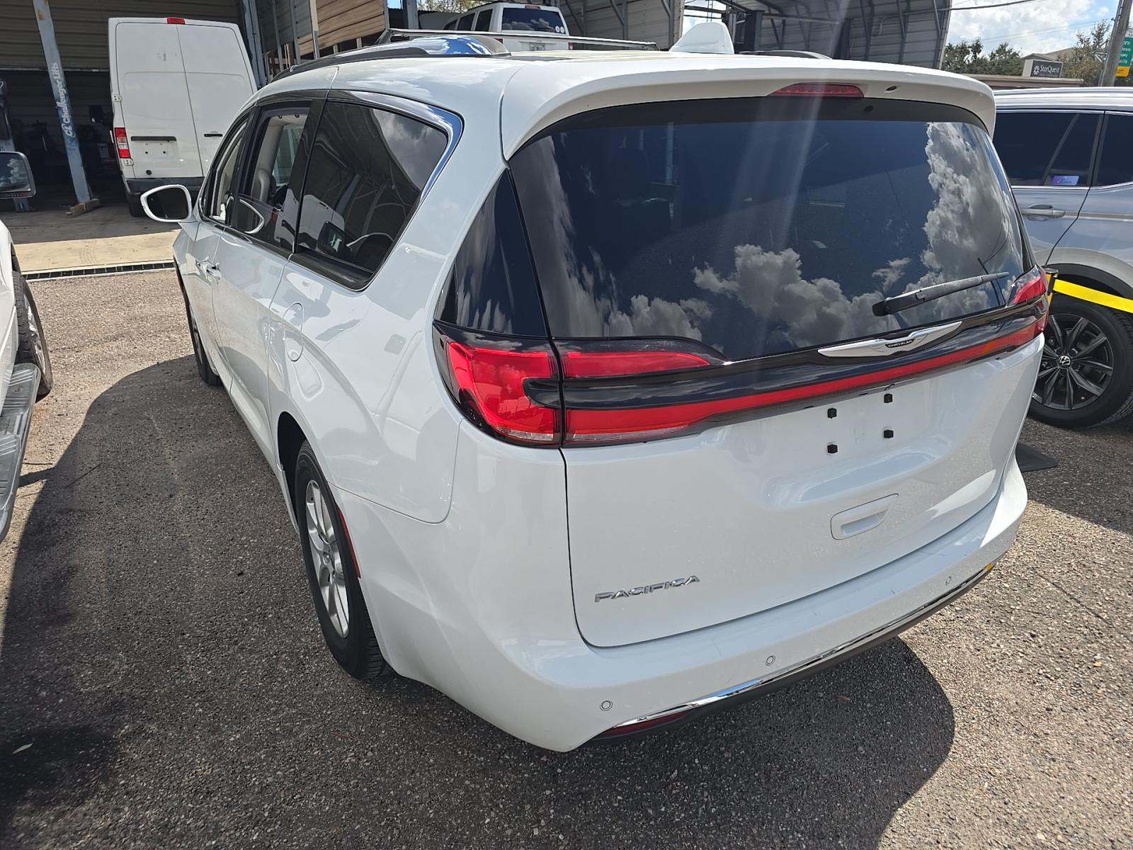2021 Chrysler Pacifica Touring L FWD