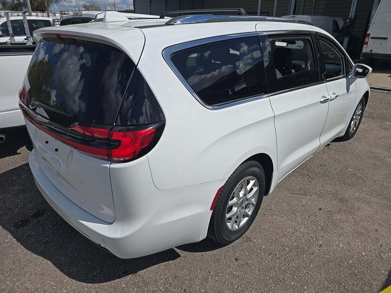2021 Chrysler Pacifica Touring L FWD