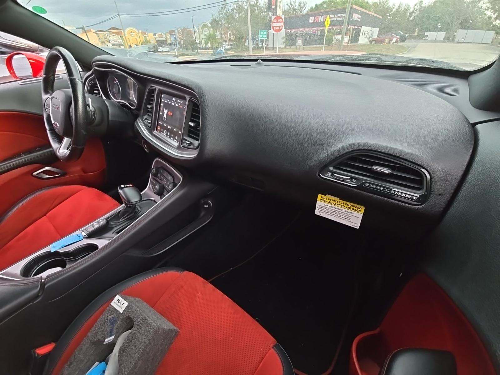 2019 Dodge Challenger R/T Scat Pack Widebody RWD