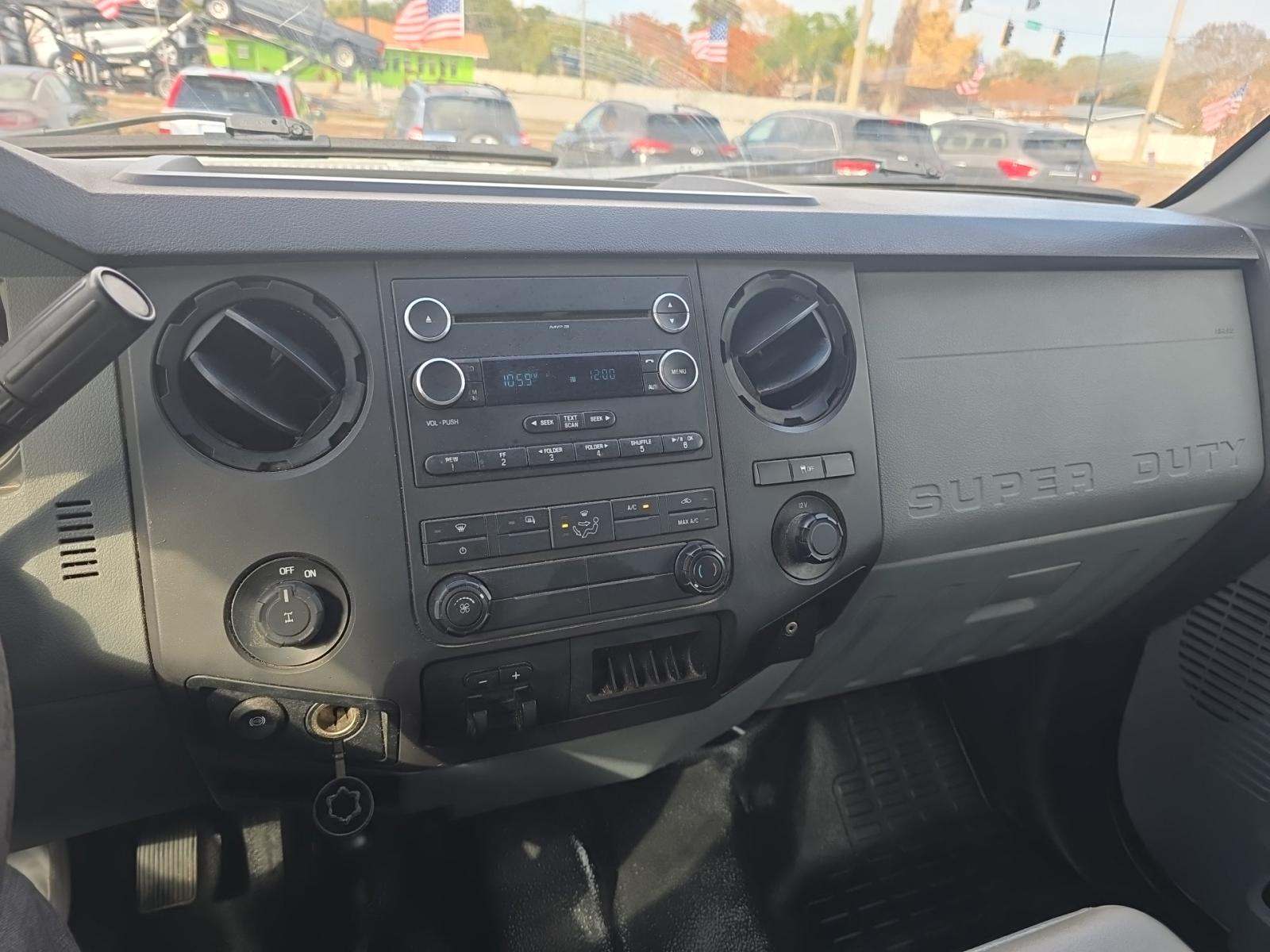 FORD F-250 - 10