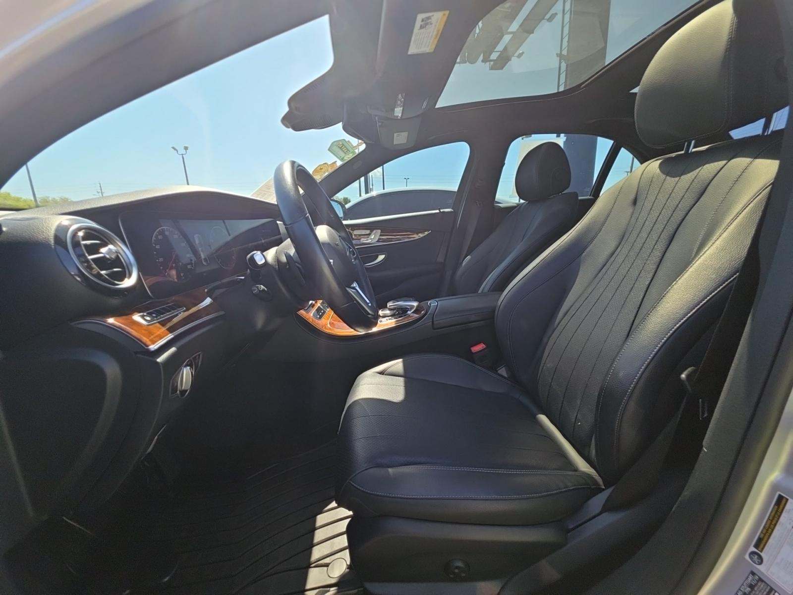 MERCEDES-BENZ E-CLASS - 6