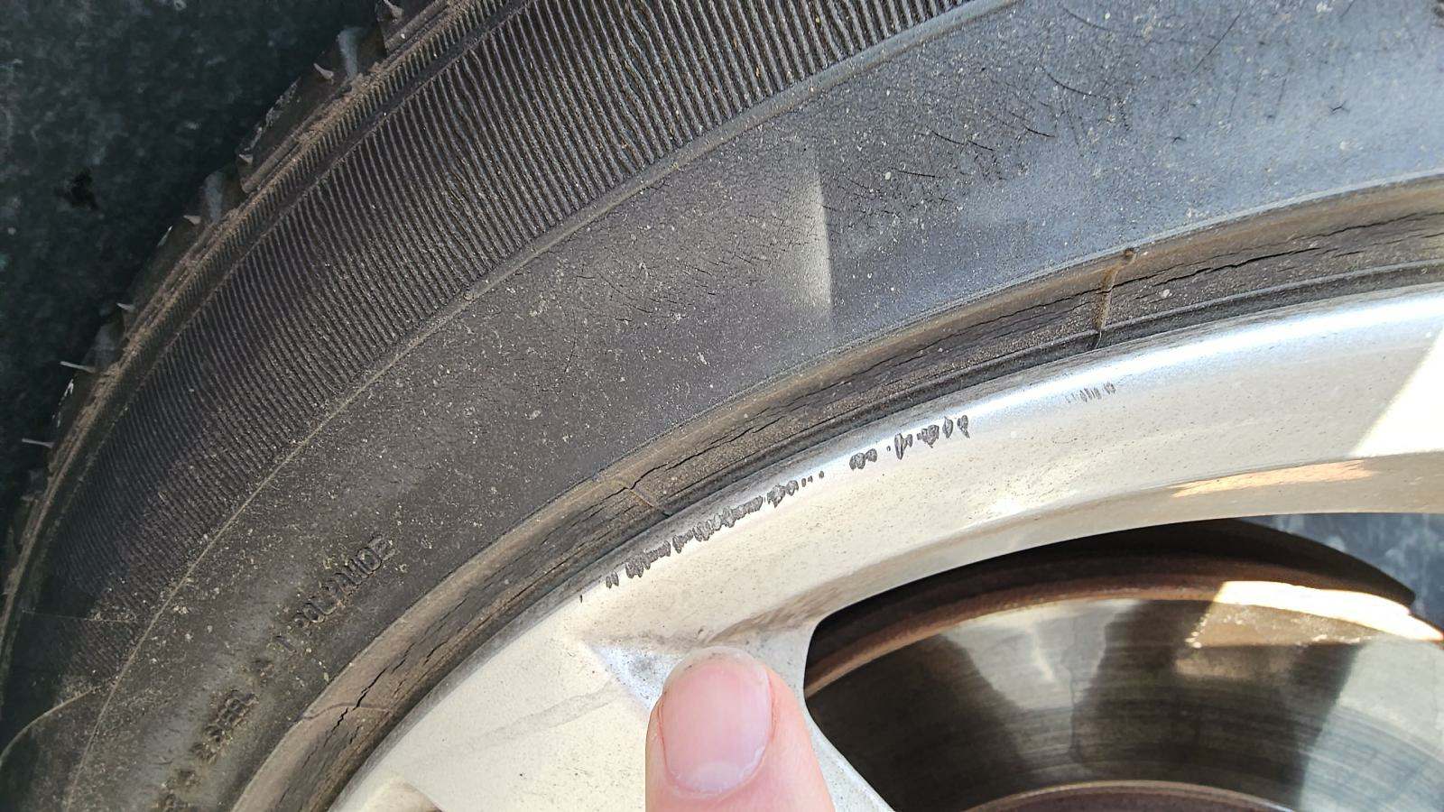 2014 Volkswagen Passat SE FWD