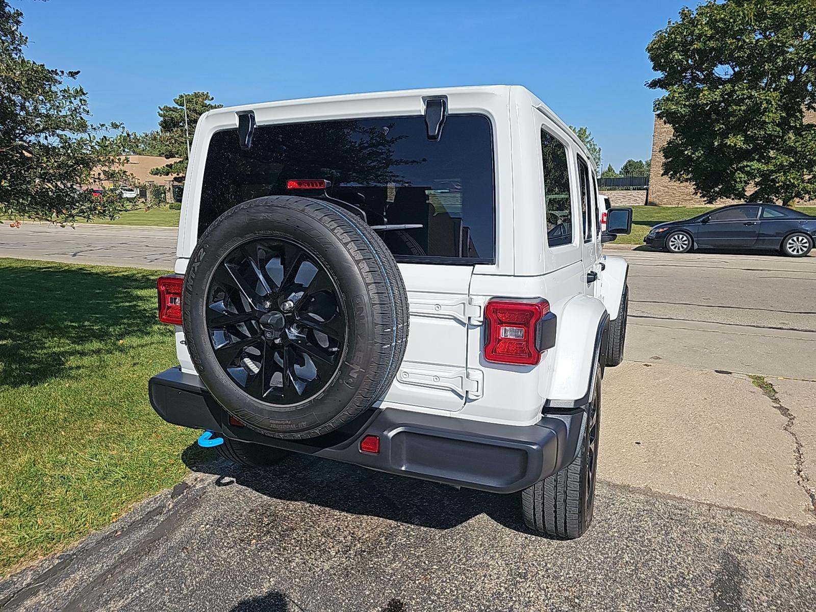 2024 Jeep Wrangler 4xe Sahara AWD
