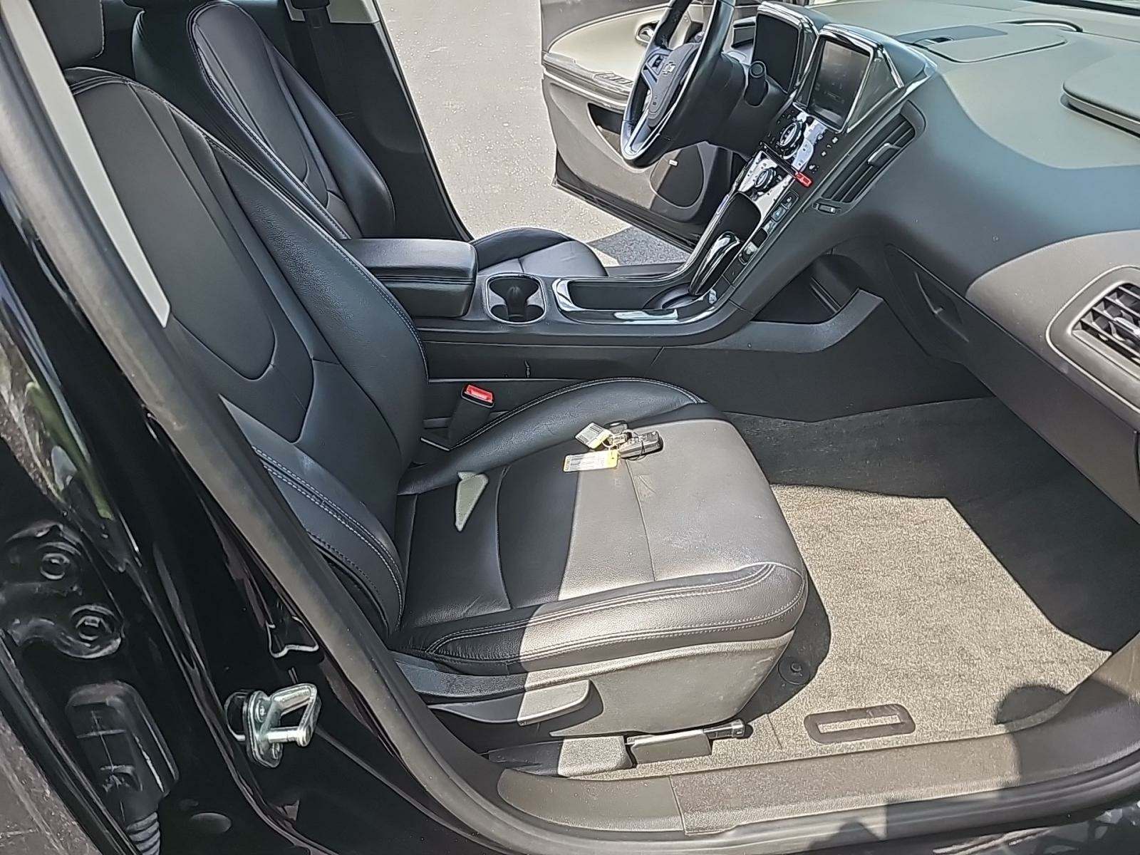 2015 Chevrolet Volt Base FWD