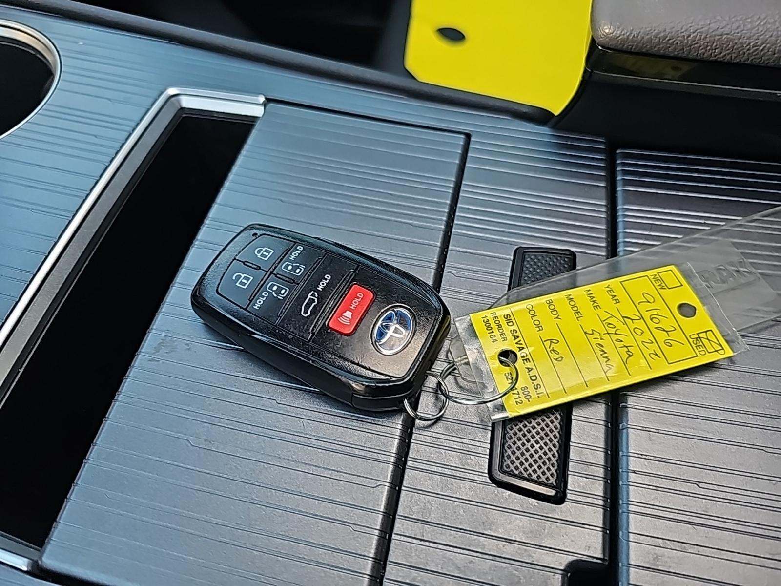 2022 Toyota Sienna XSE AWD