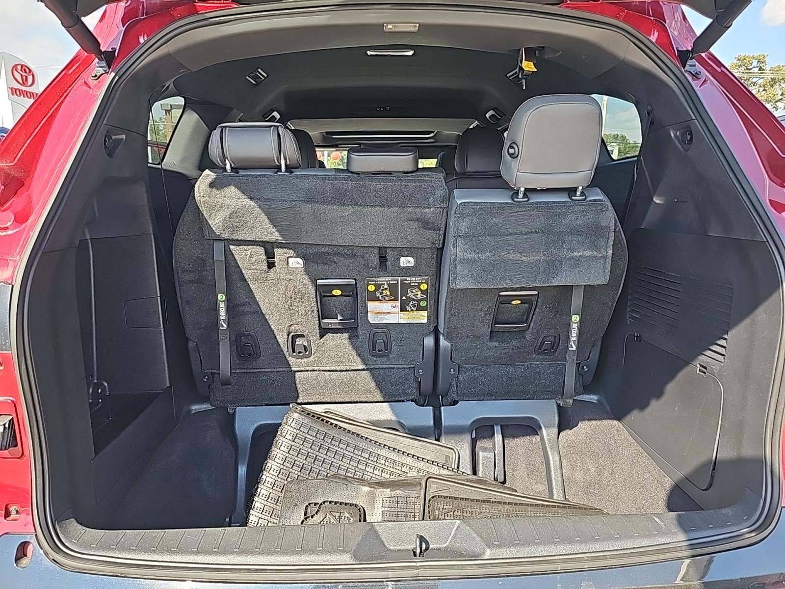 2022 Toyota Sienna XSE AWD