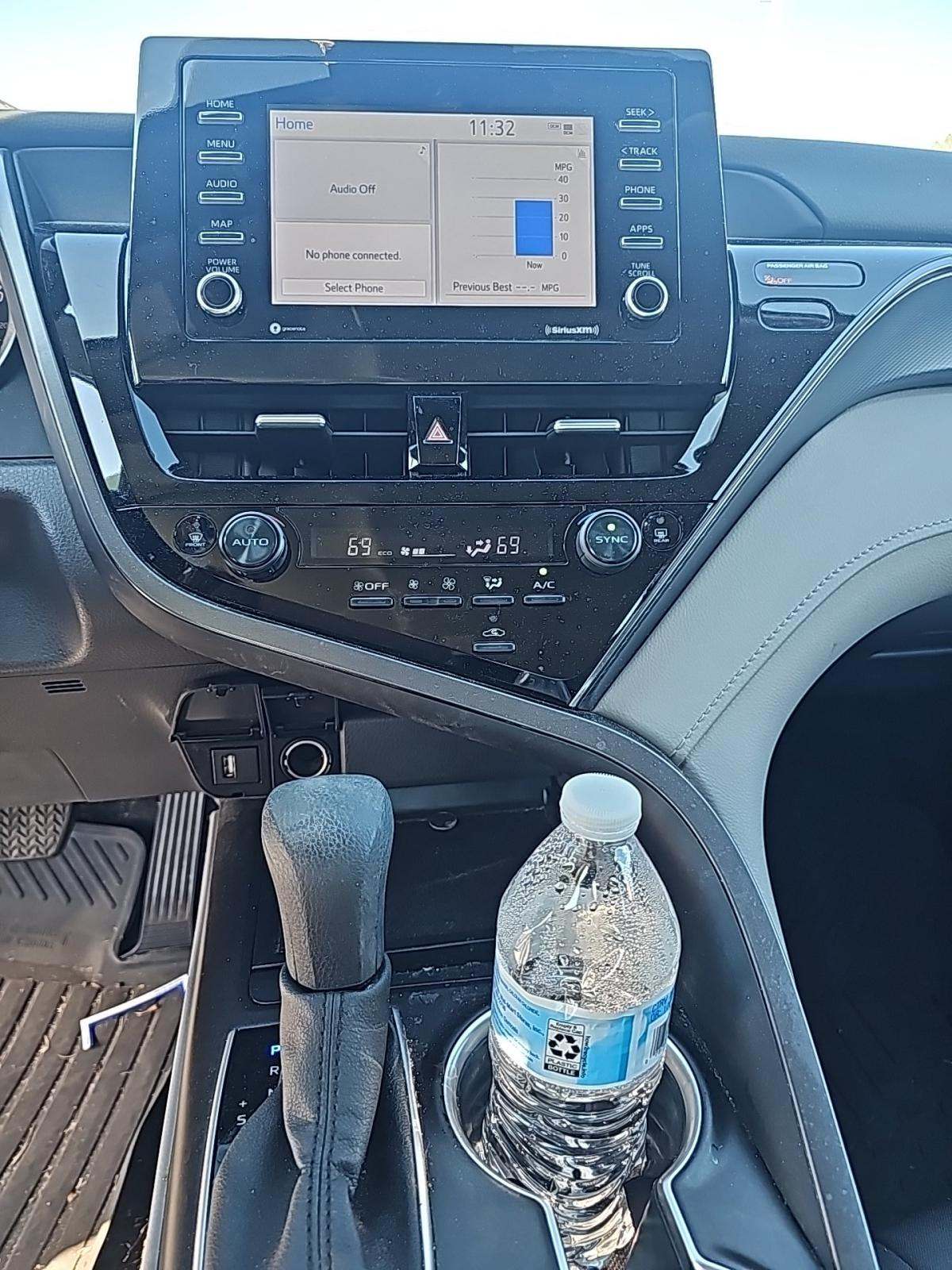 2024 Toyota Camry LE FWD