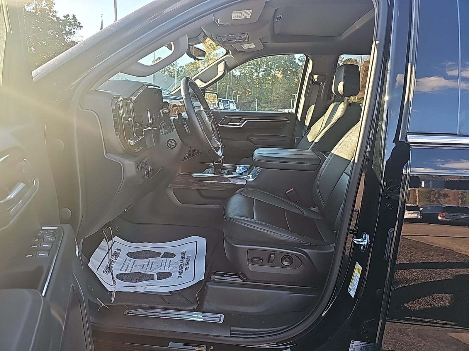 2023 Chevrolet Silverado 1500 LTZ AWD