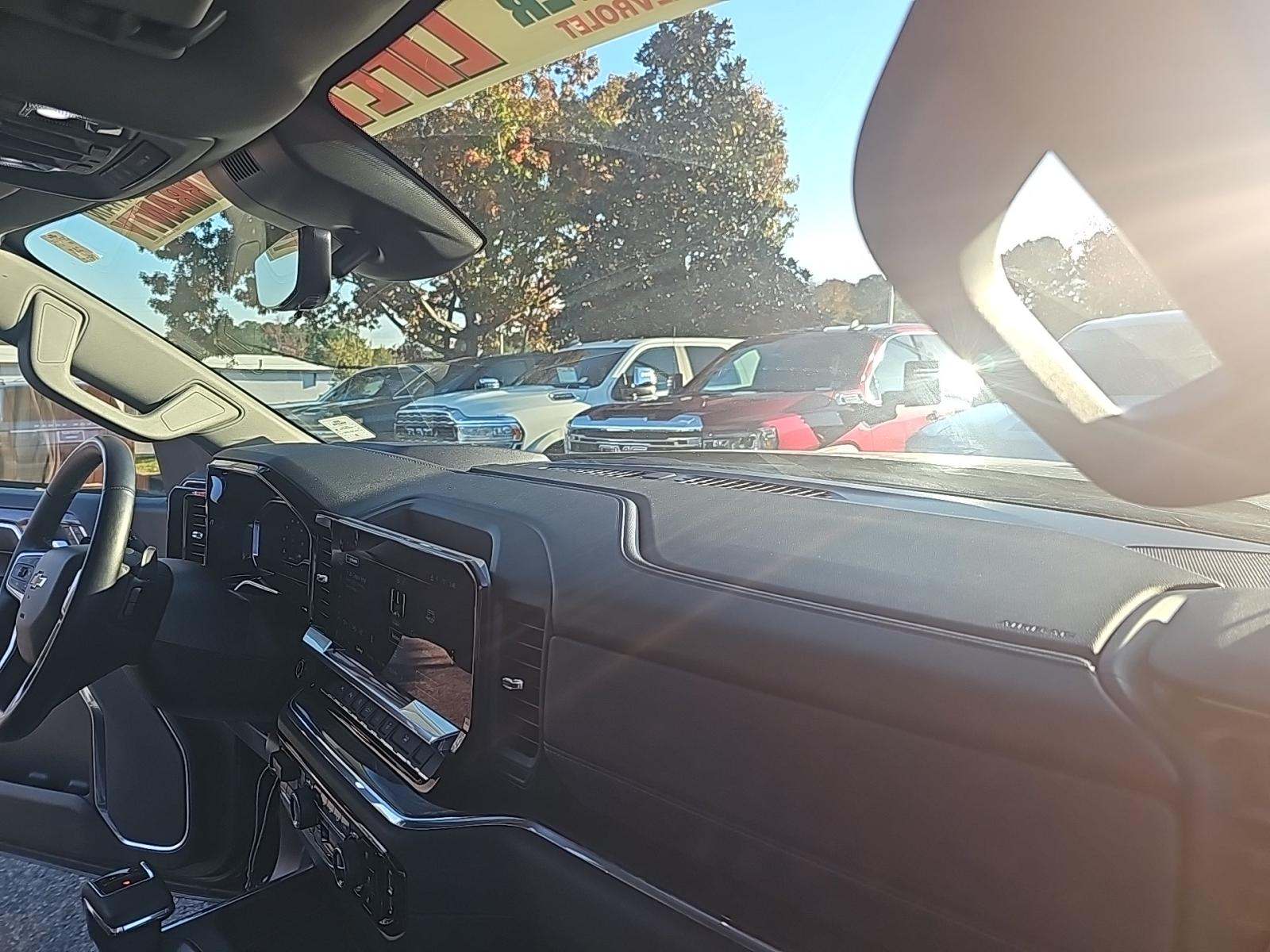 2023 Chevrolet Silverado 1500 LTZ AWD