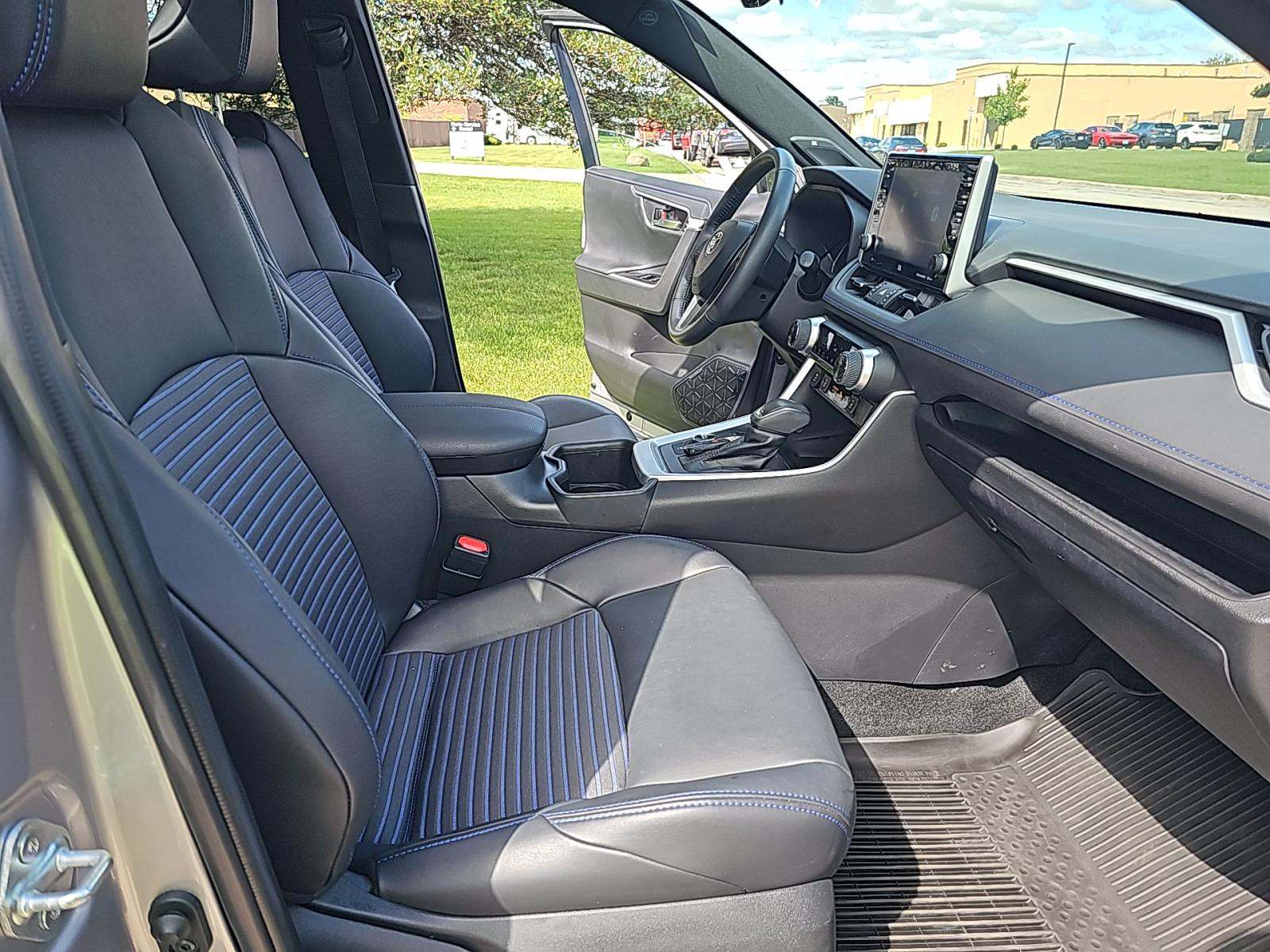 2022 Toyota RAV4 Hybrid XSE AWD