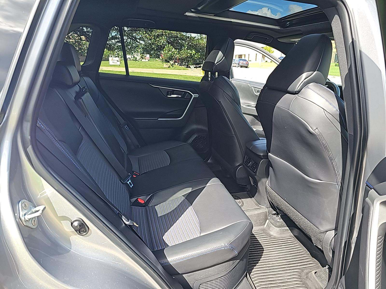 2022 Toyota RAV4 Hybrid XSE AWD