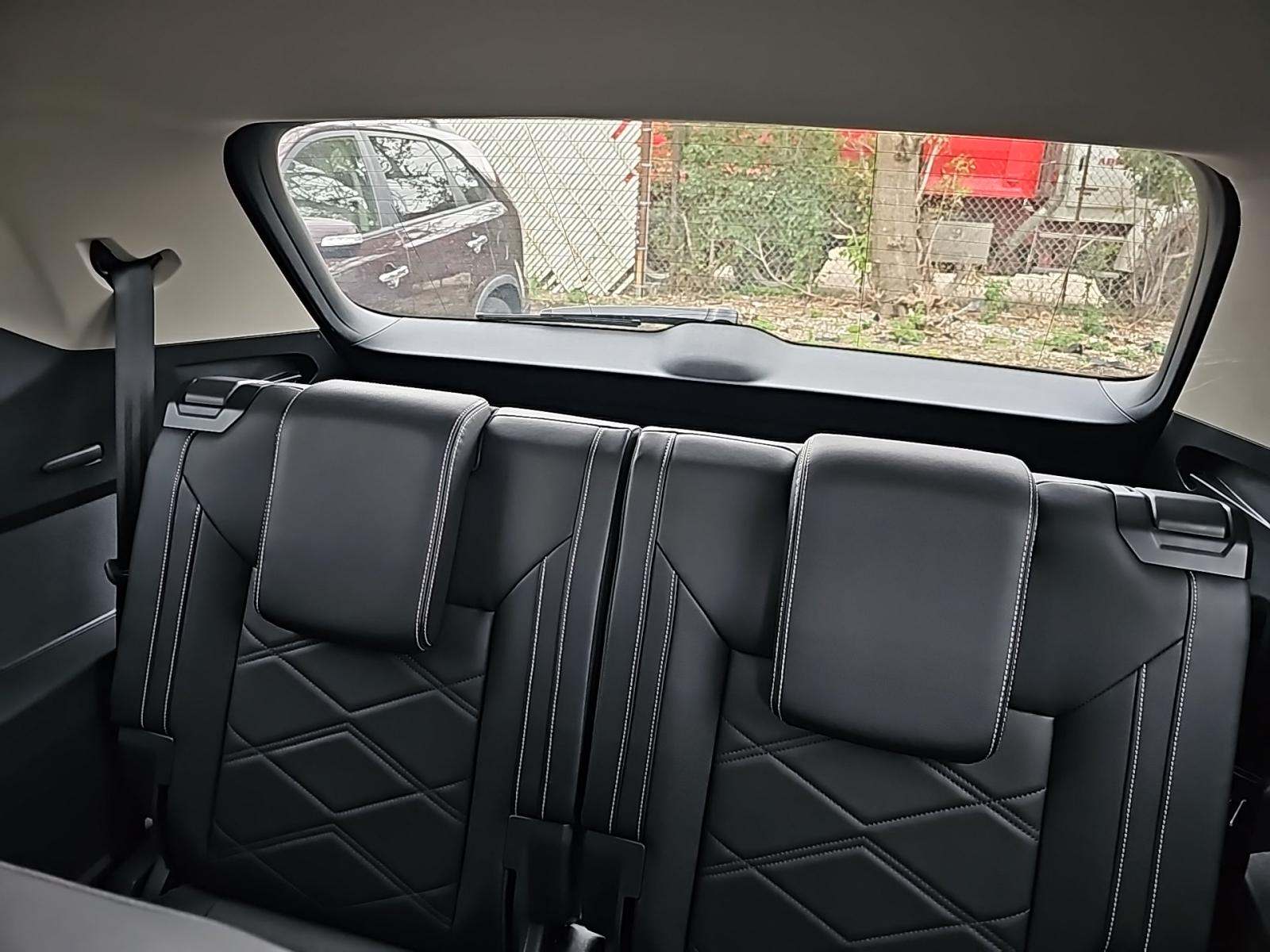 2025 Volkswagen Atlas 2.0T SE FWD