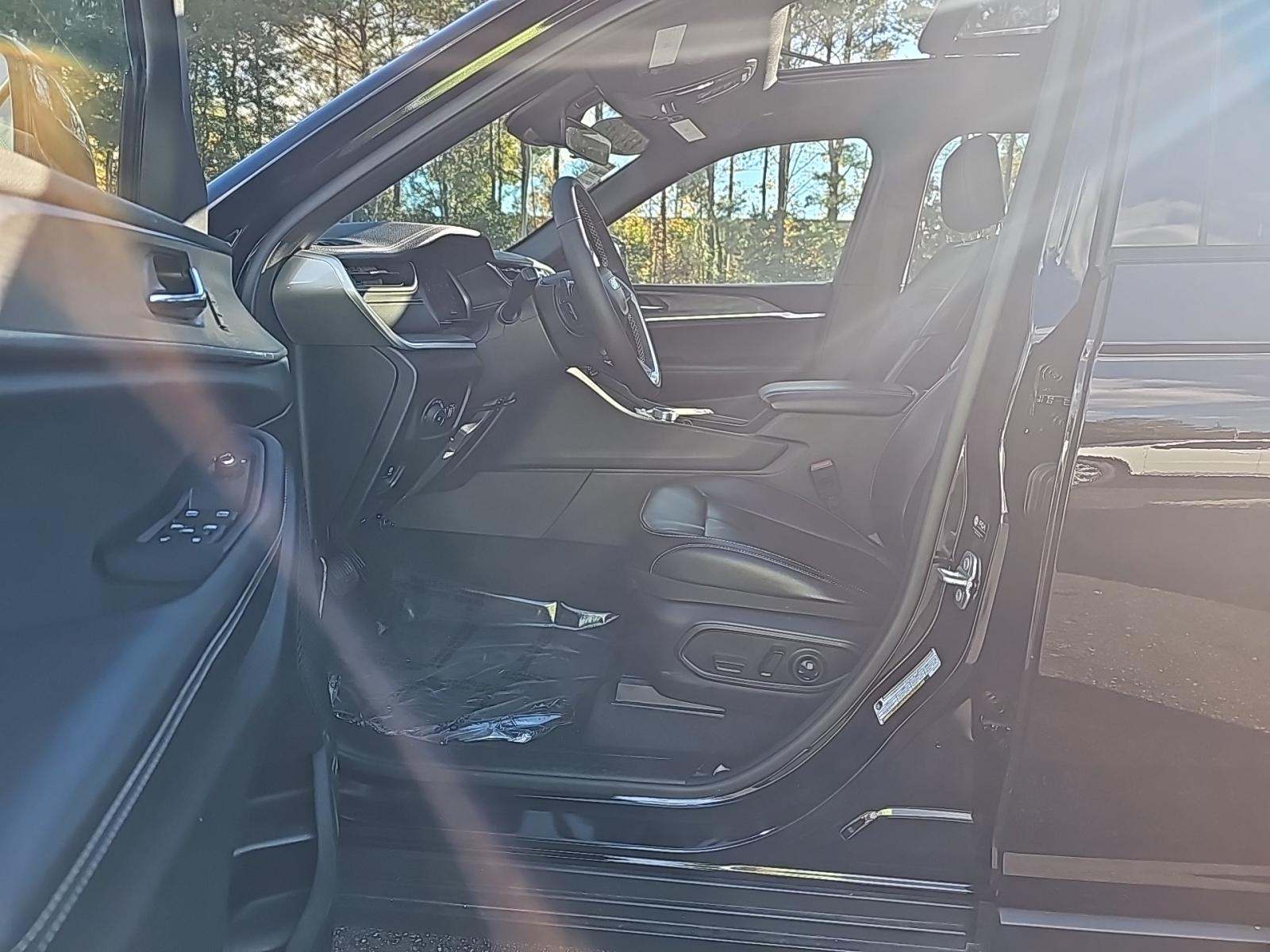 2025 Jeep Grand Cherokee Limited AWD