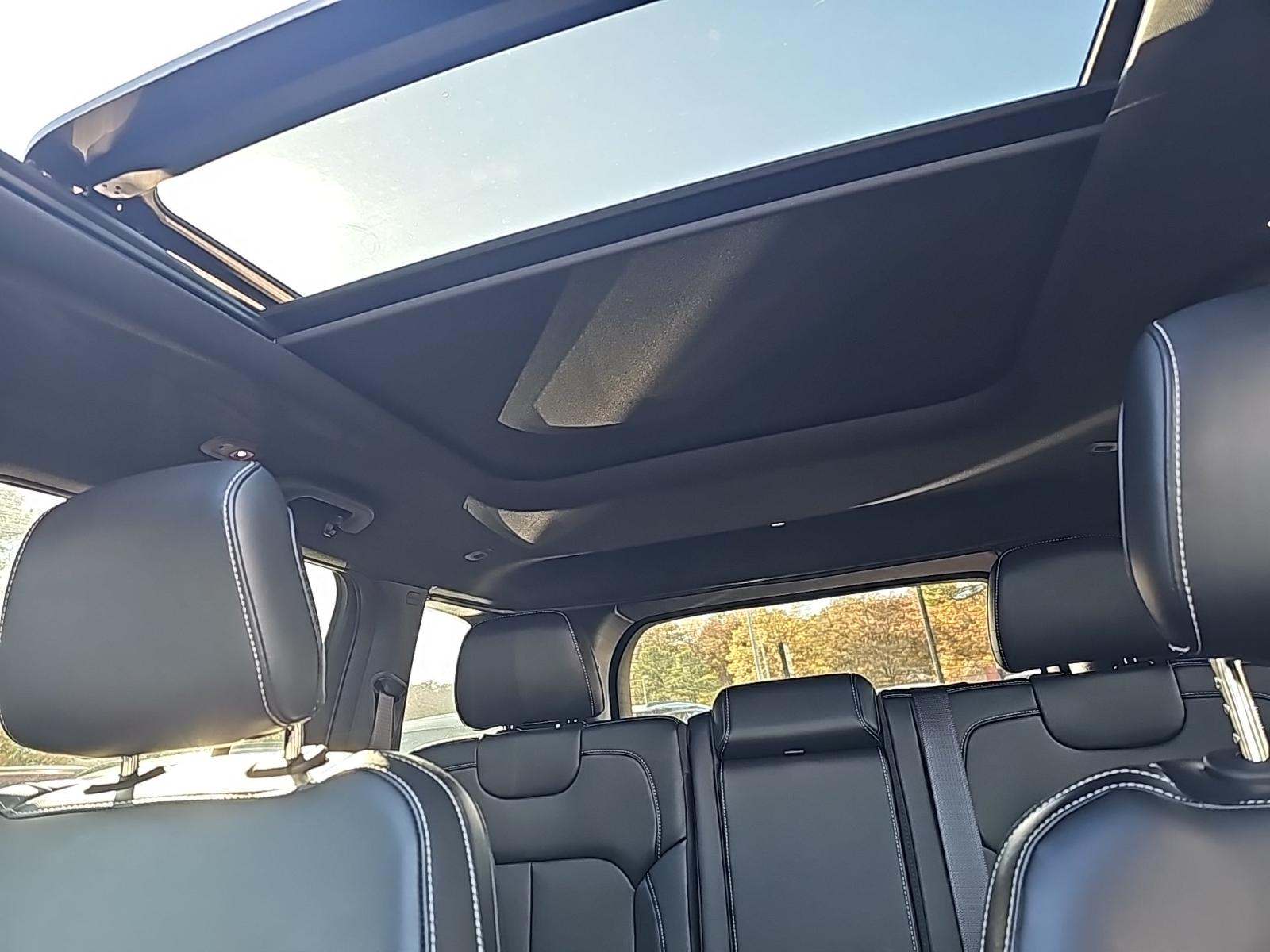 2025 Jeep Grand Cherokee Limited AWD