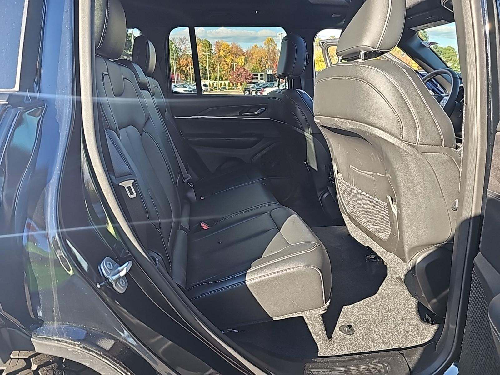 2025 Jeep Grand Cherokee Limited AWD