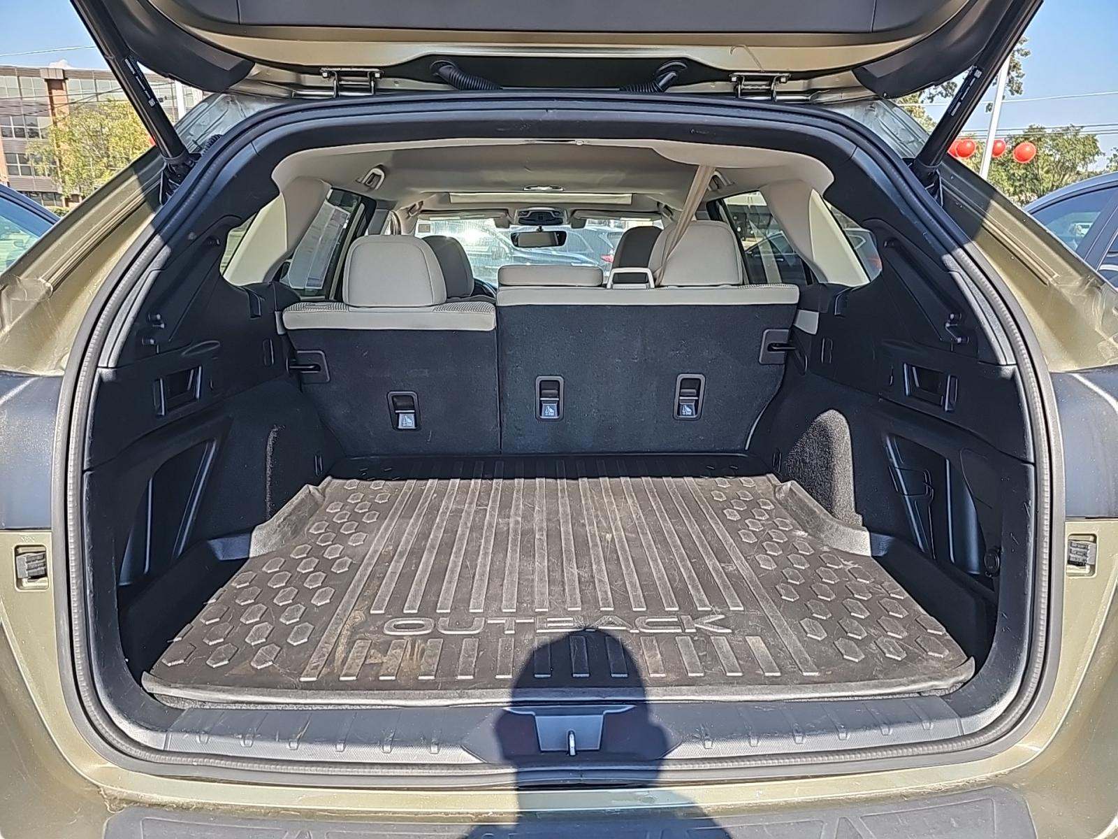 2022 Subaru Outback Premium AWD