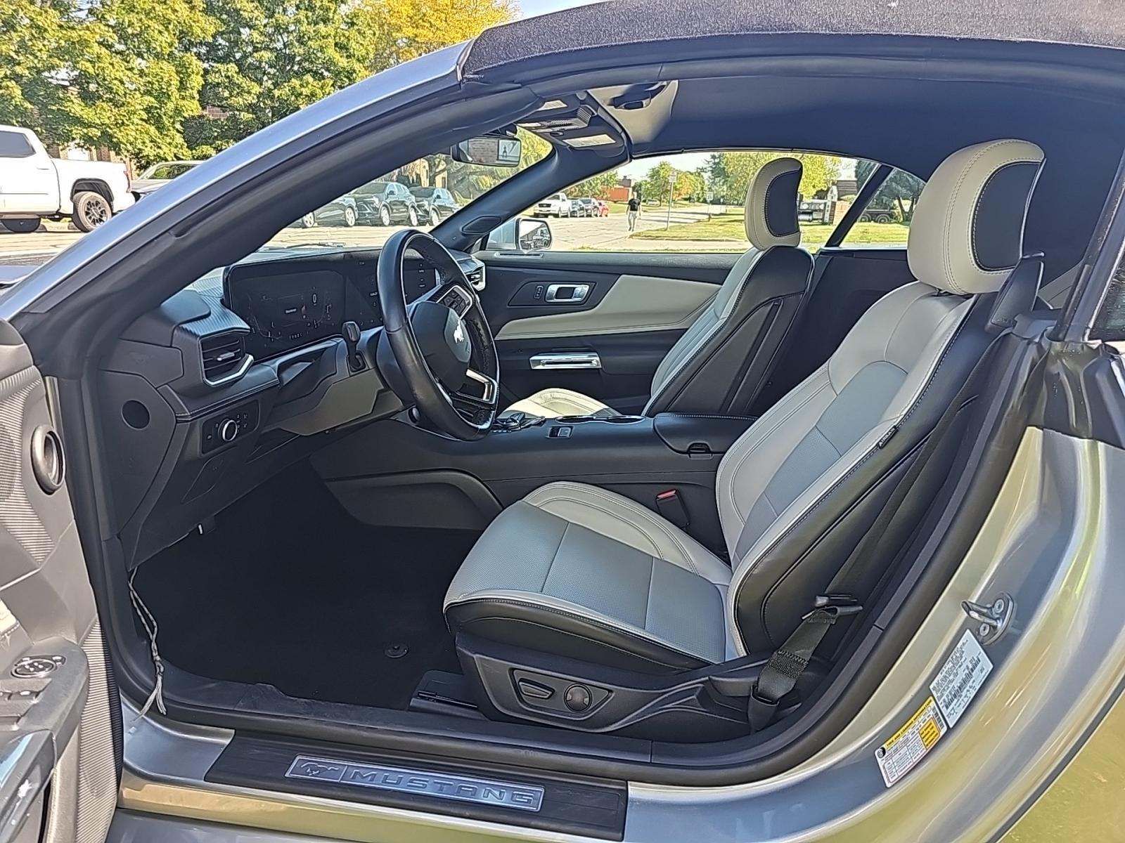 2025 Ford Mustang EcoBoost Premium RWD