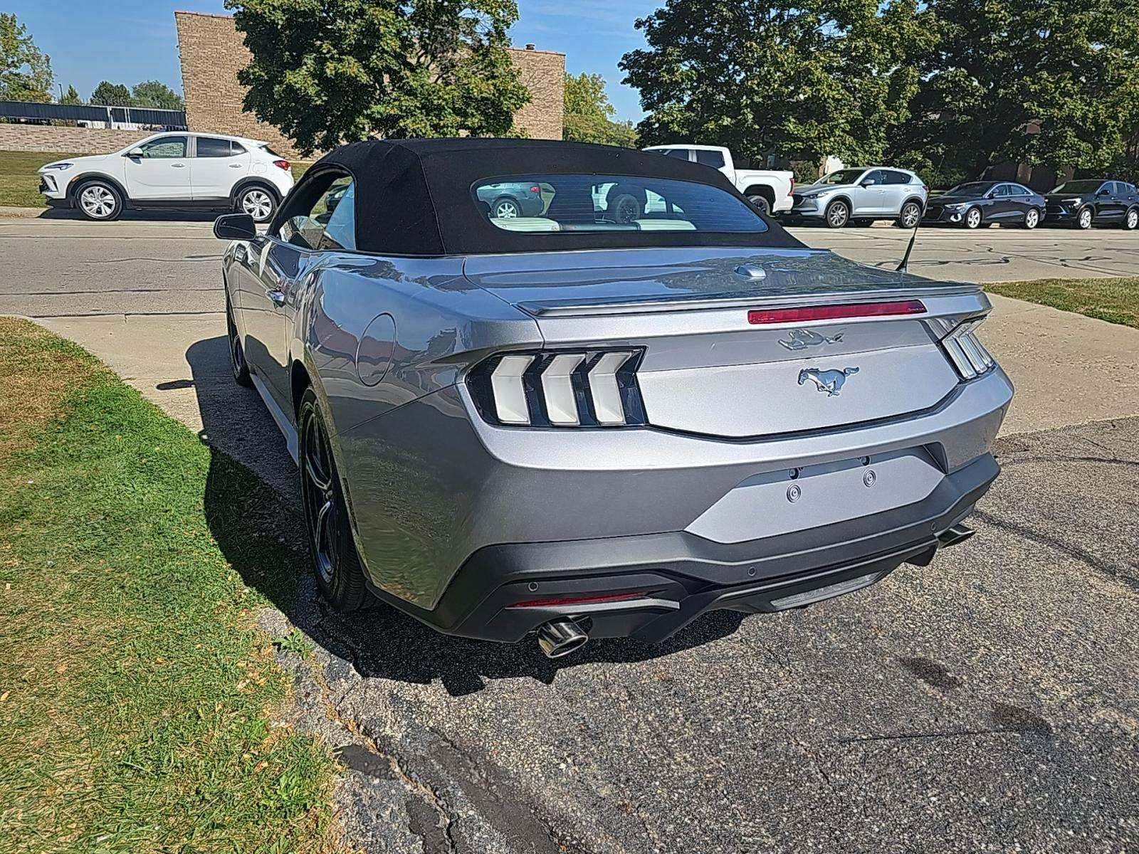 2025 Ford Mustang EcoBoost Premium RWD