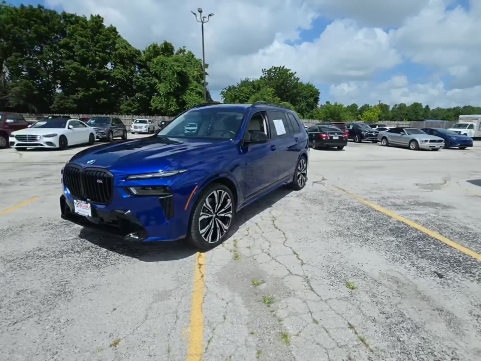 2024 BMW X7 M60i AWD