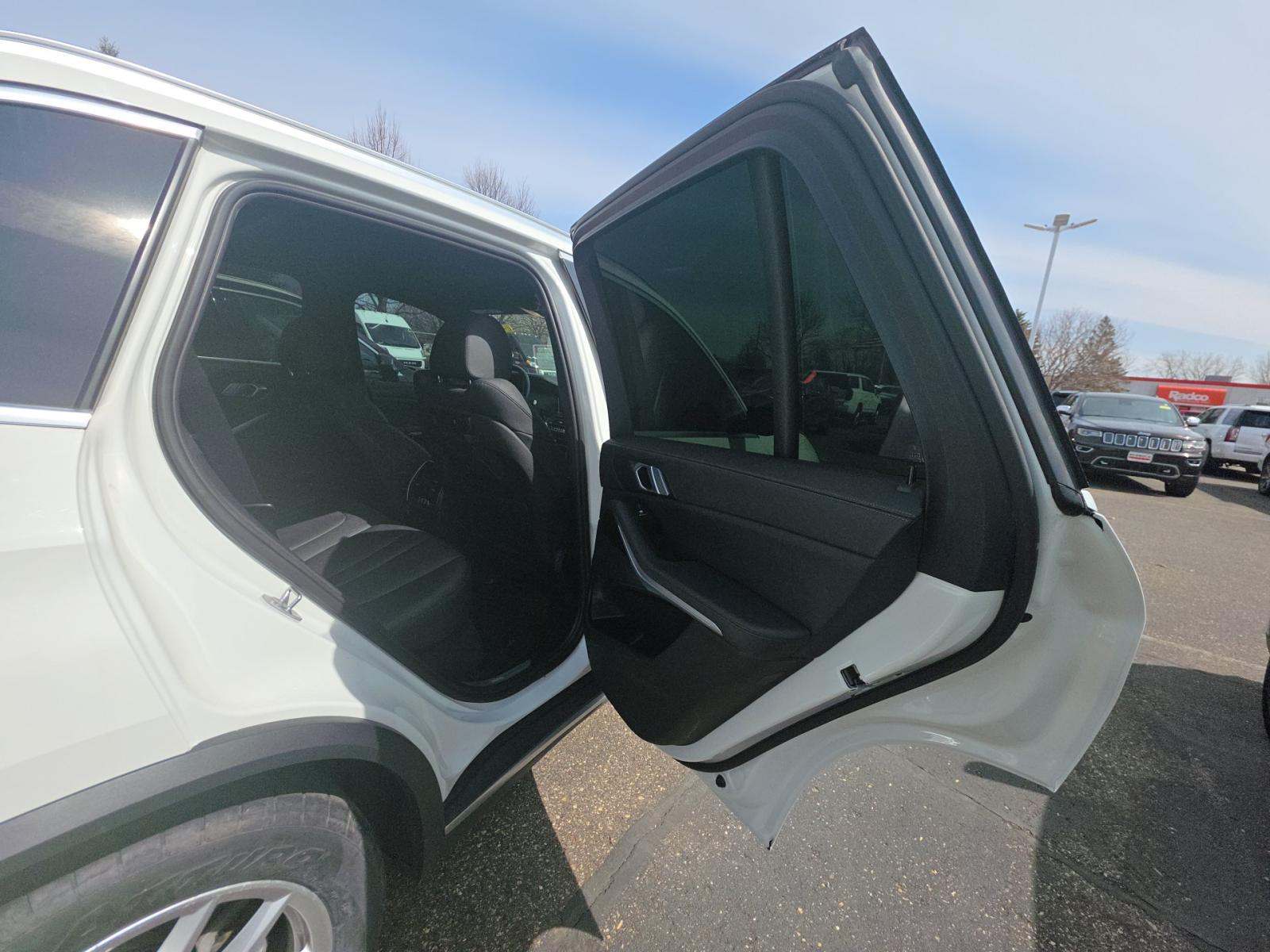2020 BMW X5 xDrive40i AWD