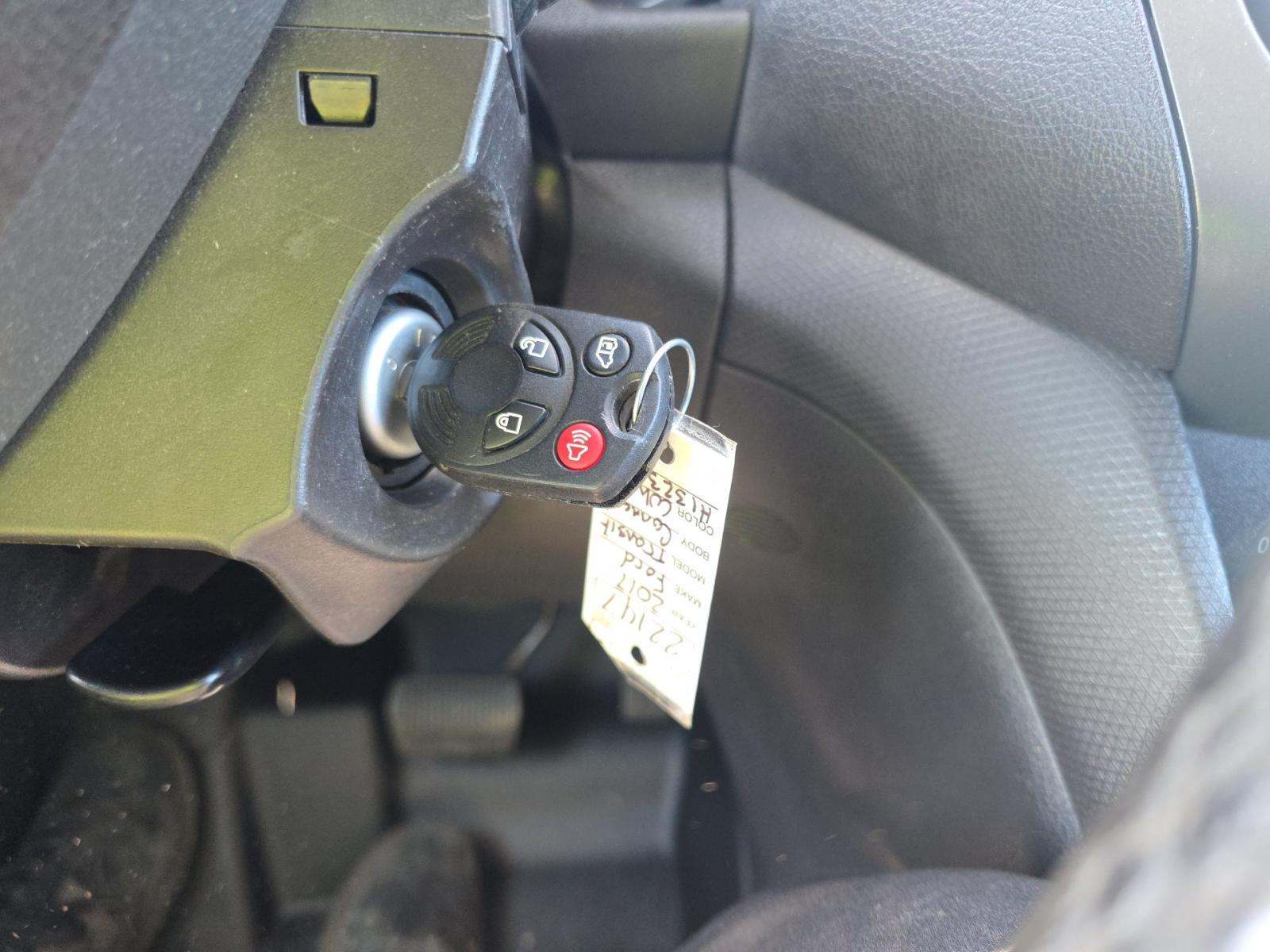 FORD TRANSIT CONNECT - 4