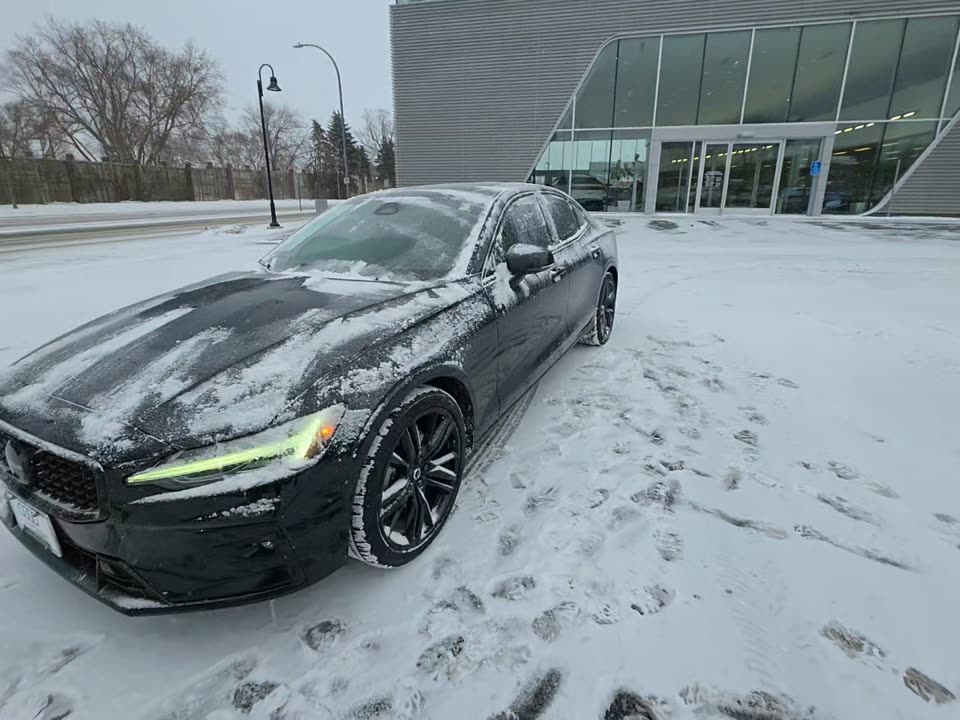 2024 Volvo S60 B5 Plus FWD