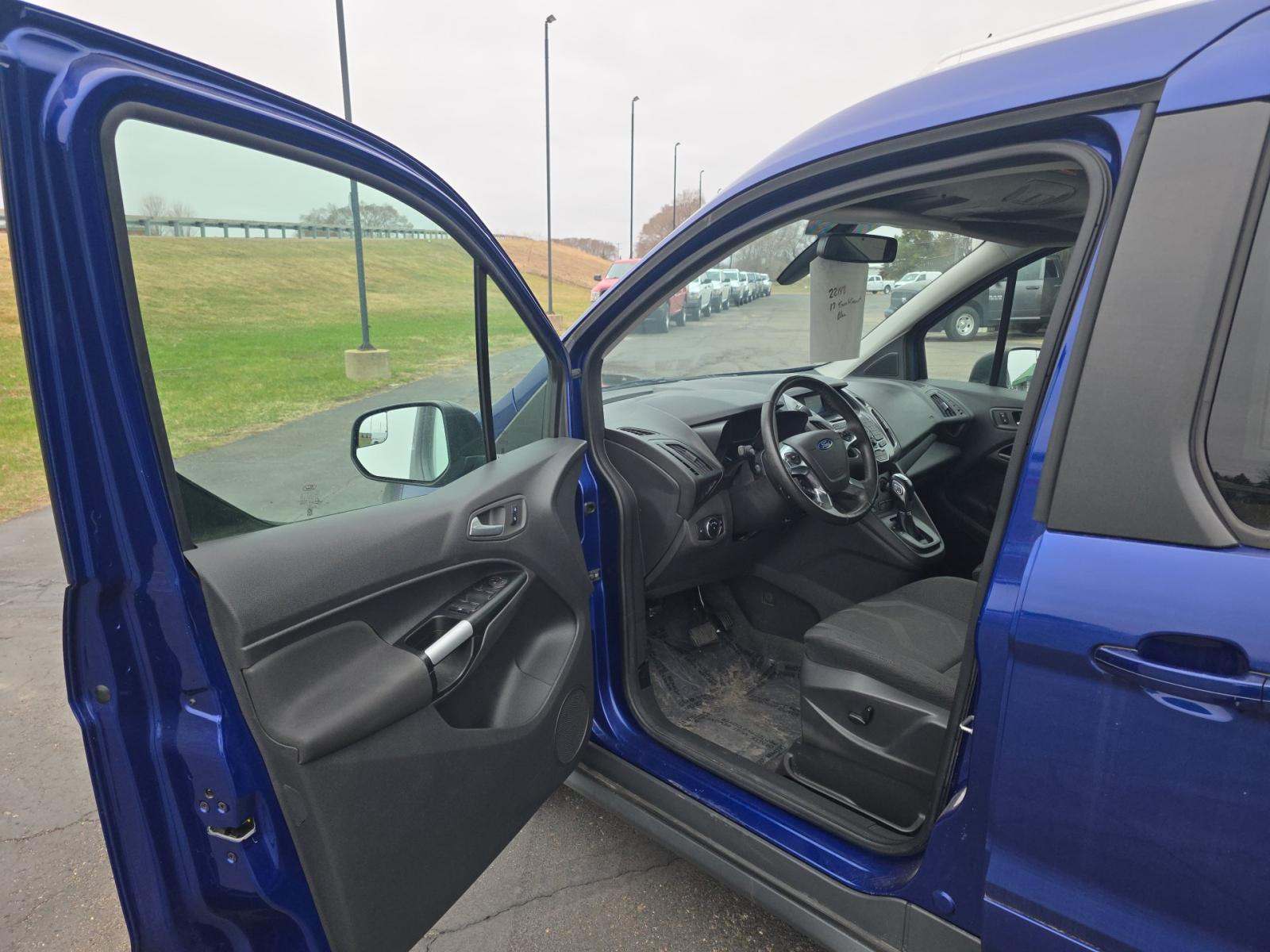 FORD TRANSIT CONNECT - 2