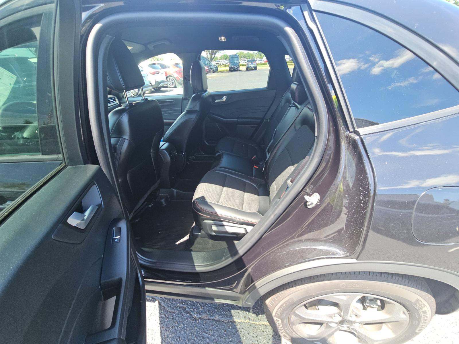 FORD ESCAPE - 9