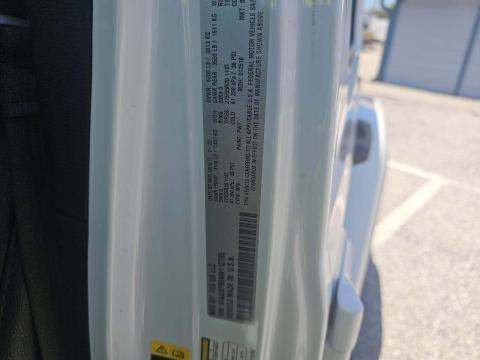 JEEP UNLIMITED 4XE SAHARA - 1