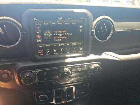 JEEP UNLIMITED 4XE SAHARA - 6