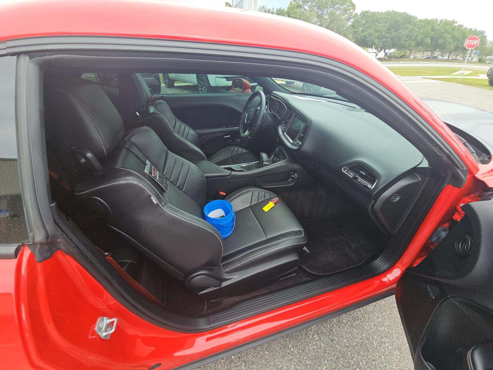 2016 Dodge Challenger SRT Hellcat RWD