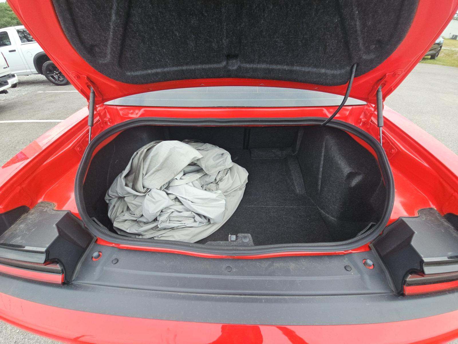 2016 Dodge Challenger SRT Hellcat RWD