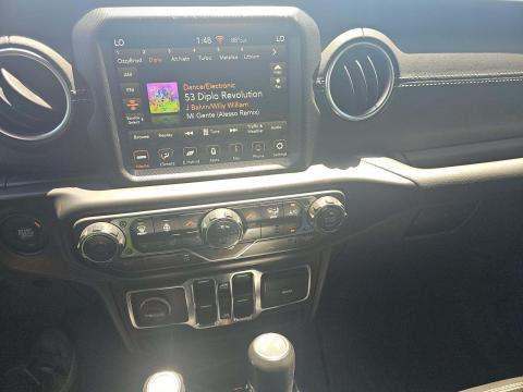 JEEP UNLIMITED 4XE SAHARA - 6