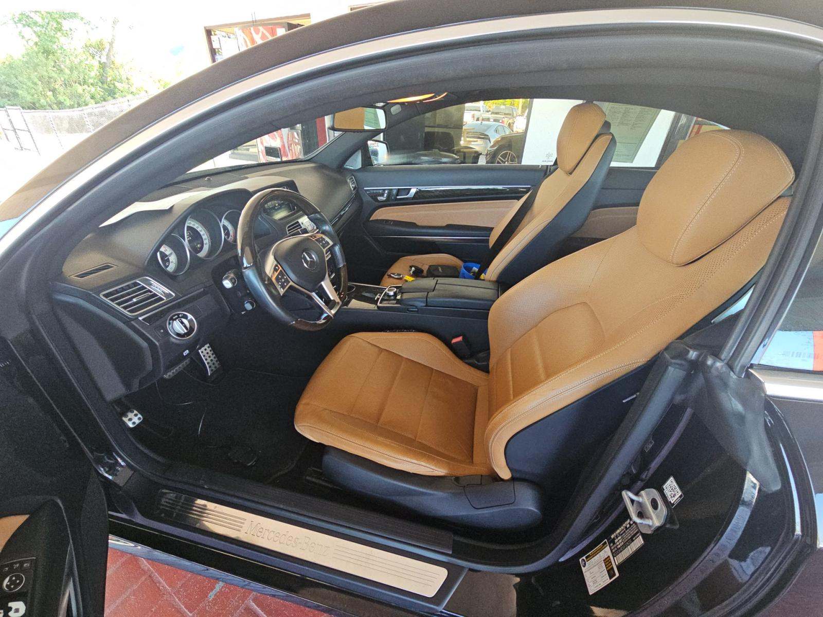 MERCEDES-BENZ E-CLASS - 2