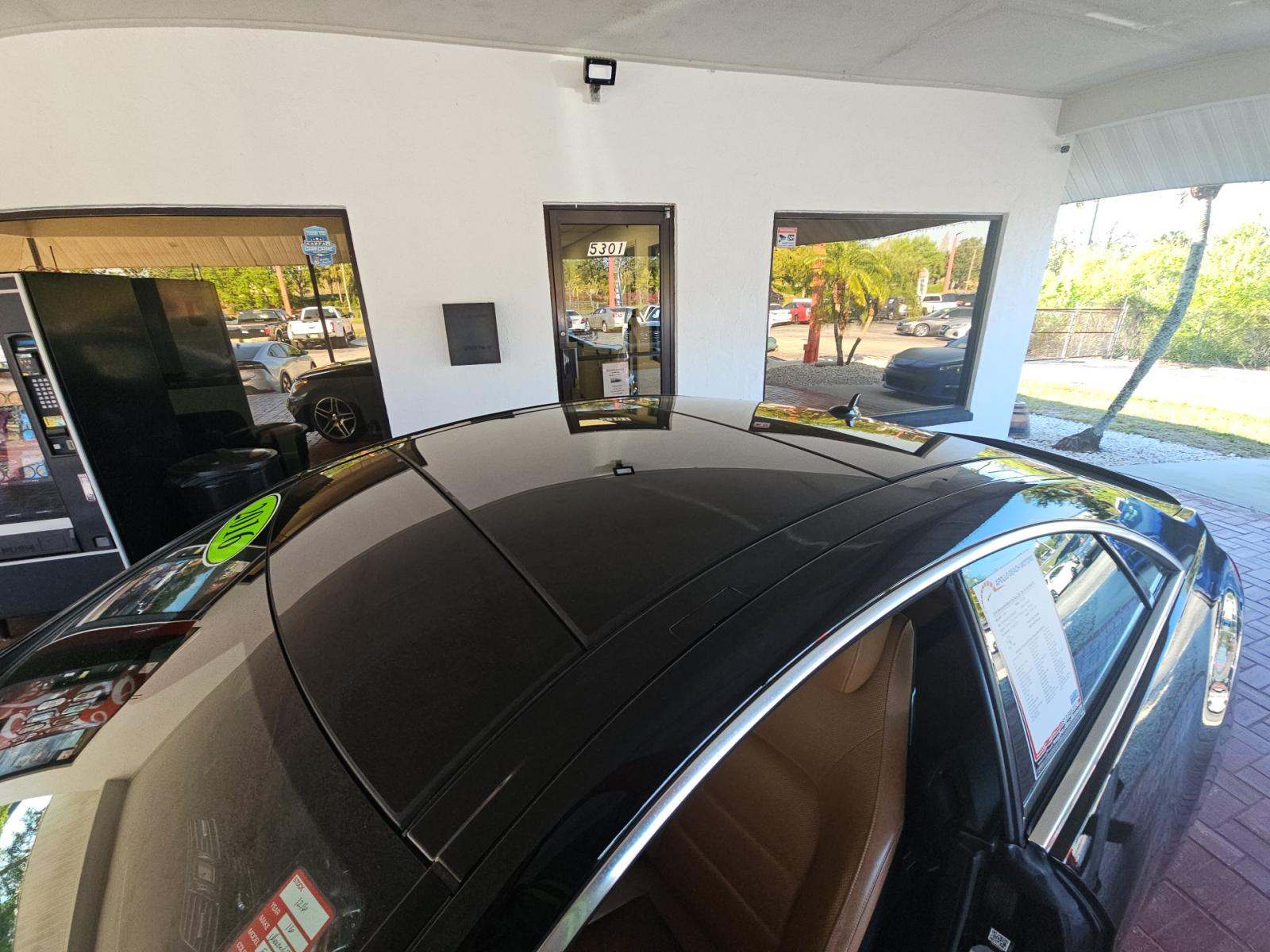 MERCEDES-BENZ E-CLASS - 8