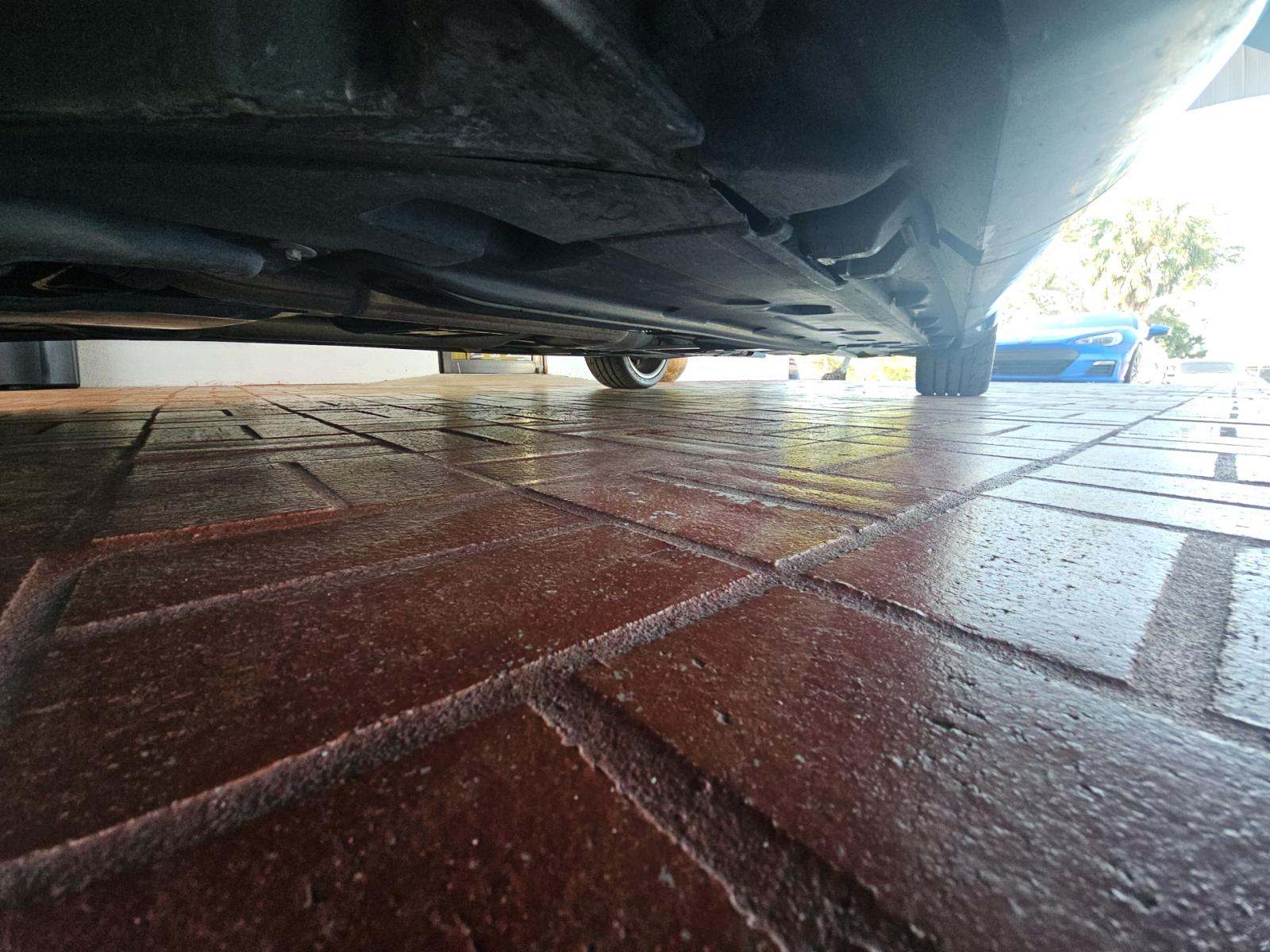 MERCEDES-BENZ E-CLASS - 3