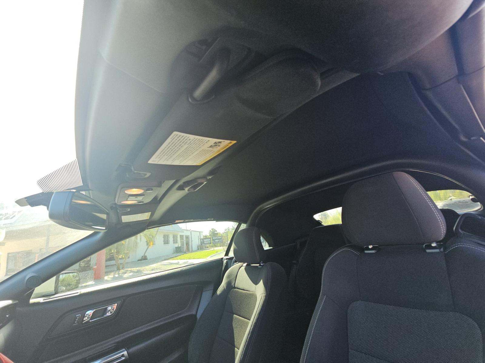 2015 Ford Mustang V6 RWD