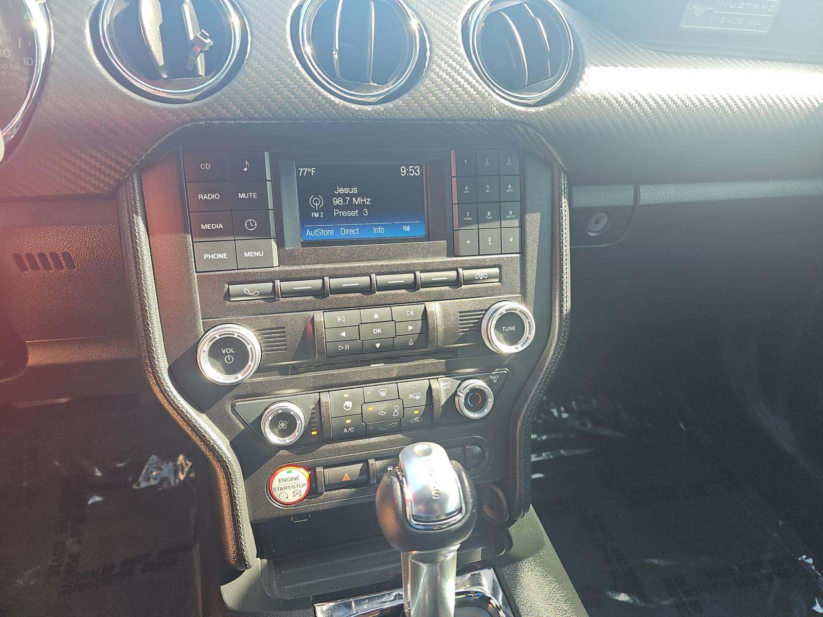 2015 Ford Mustang V6 RWD
