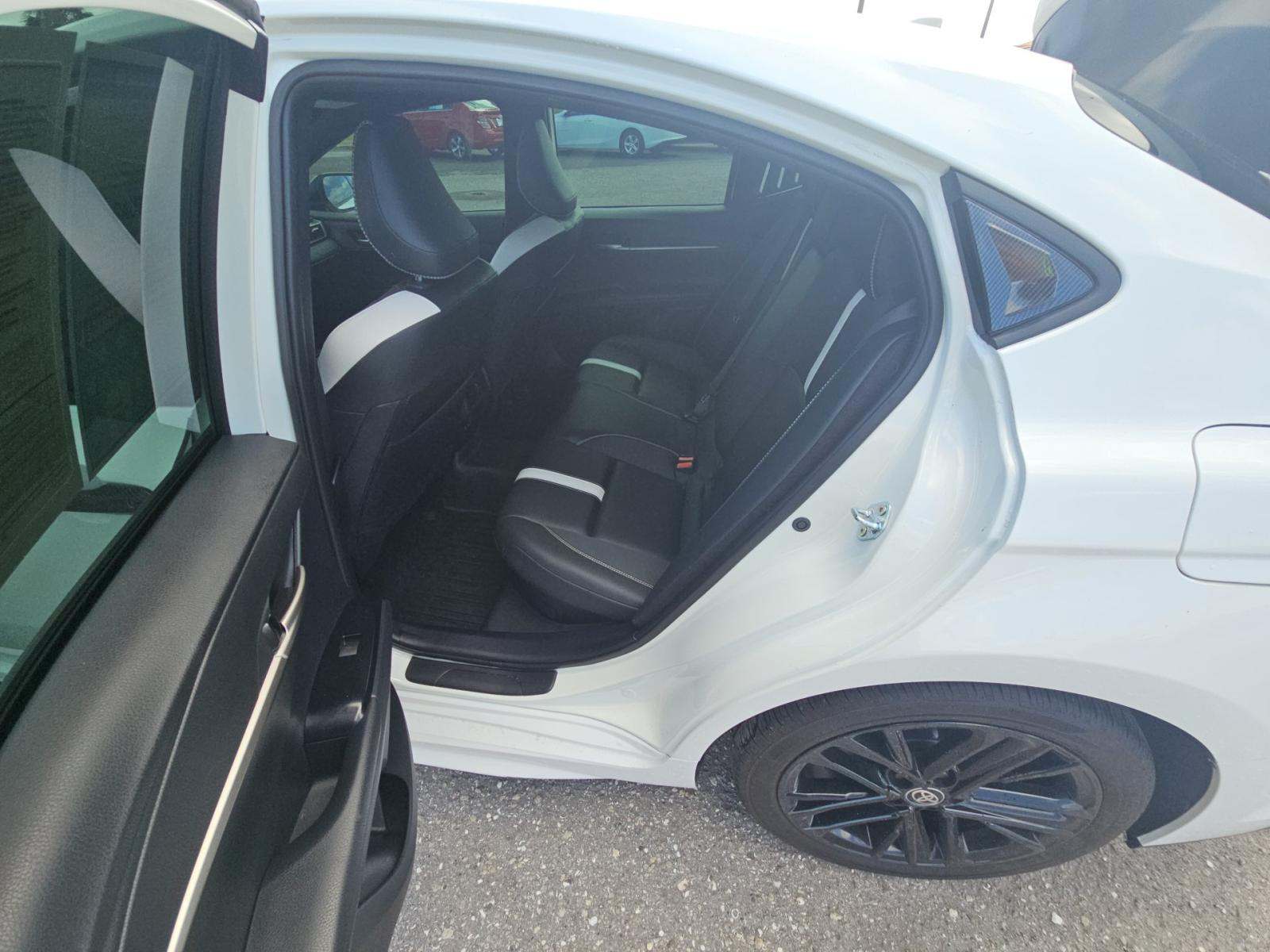 2025 Toyota Camry SE FWD