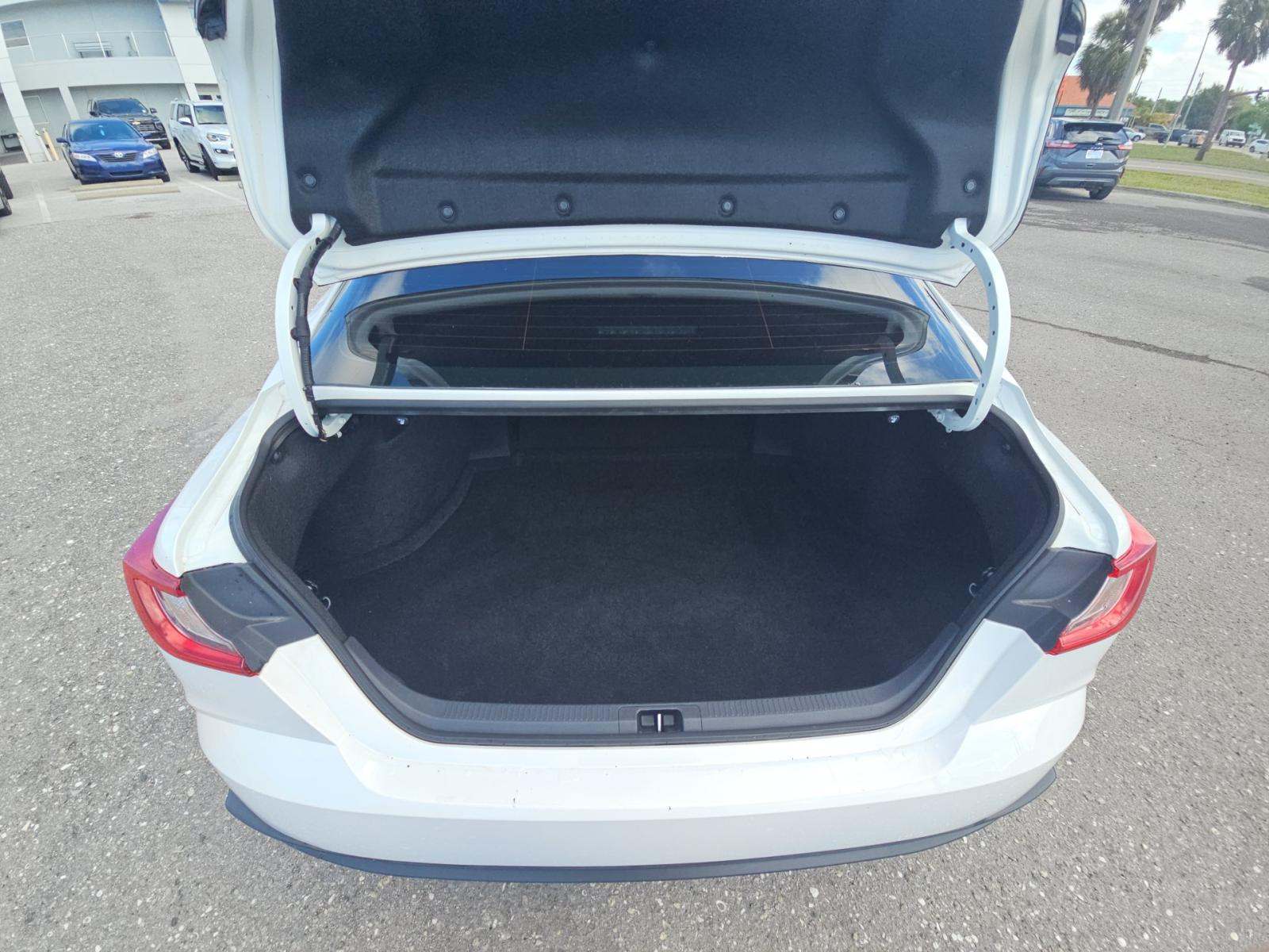 2025 Toyota Camry SE FWD